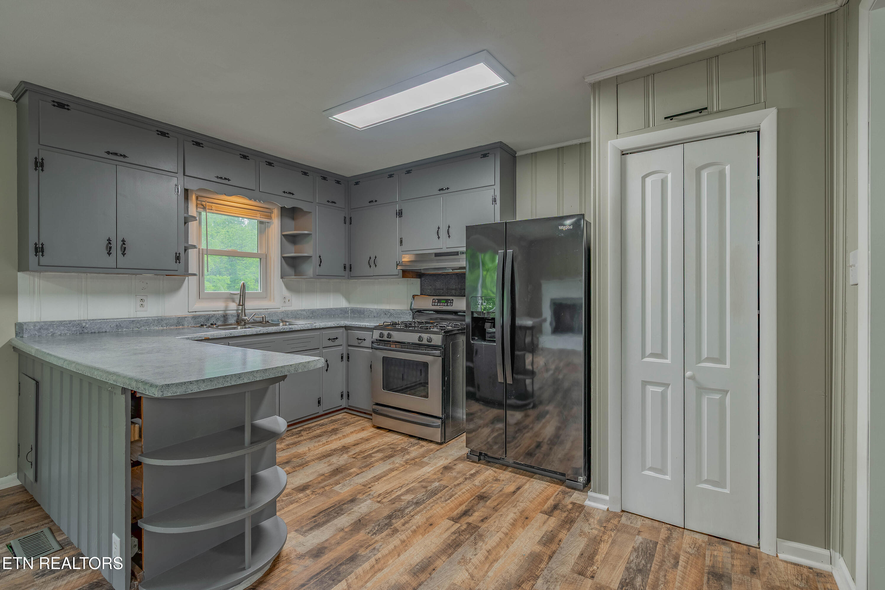 404 Bridge View Lane Knoxville TN 37914