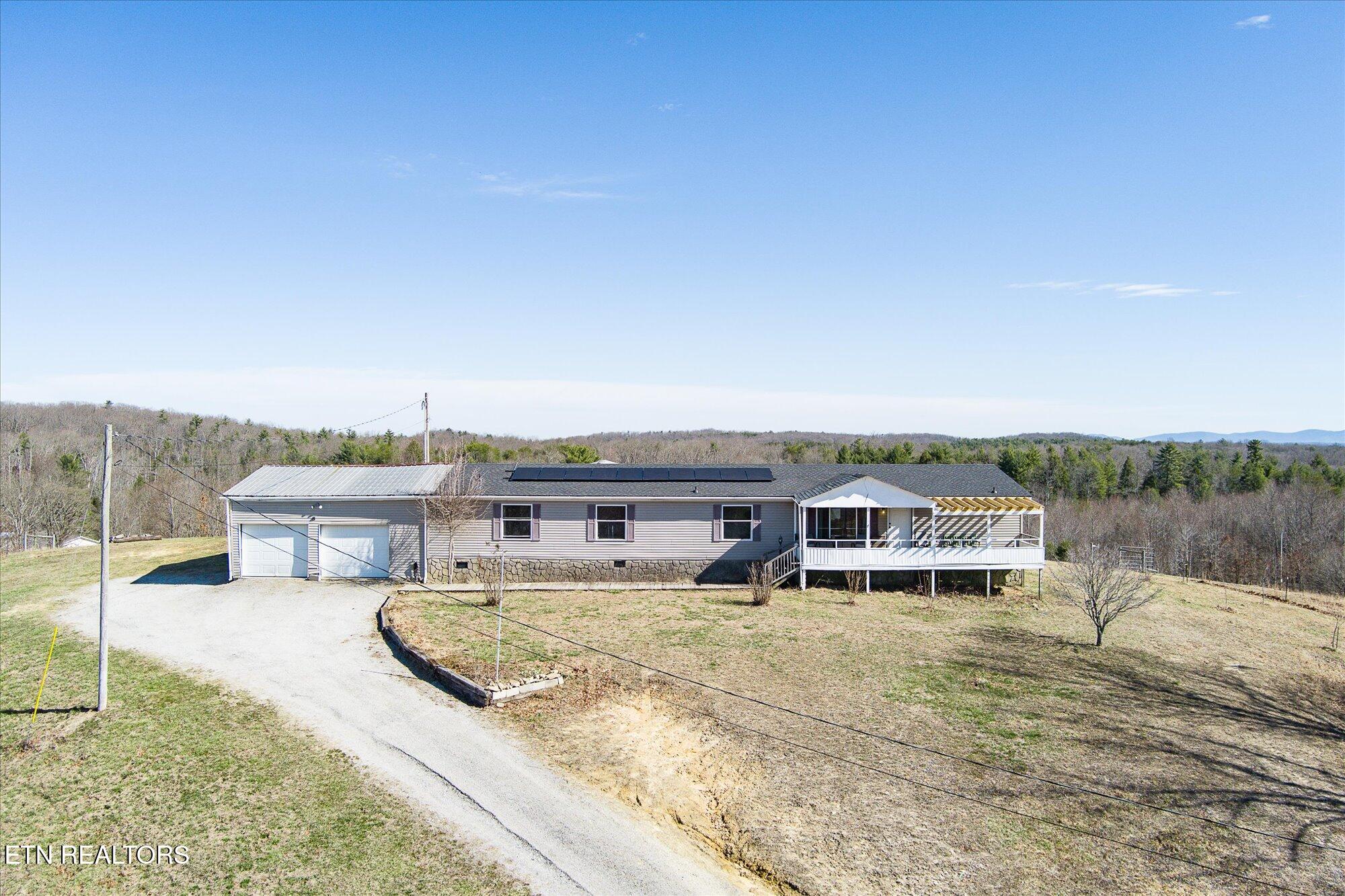 102 Flat Rock Road Deer Lodge TN 37726