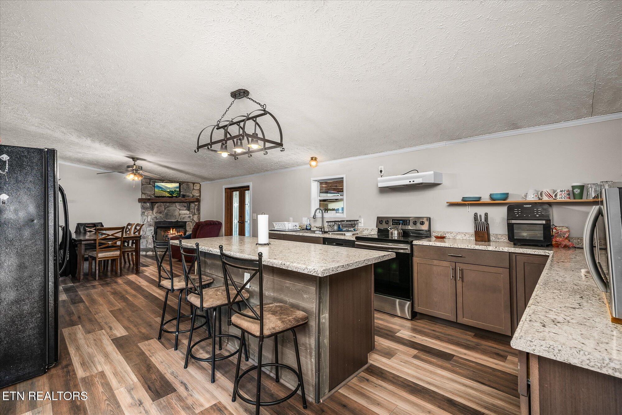 102 Flat Rock Road Deer Lodge TN 37726