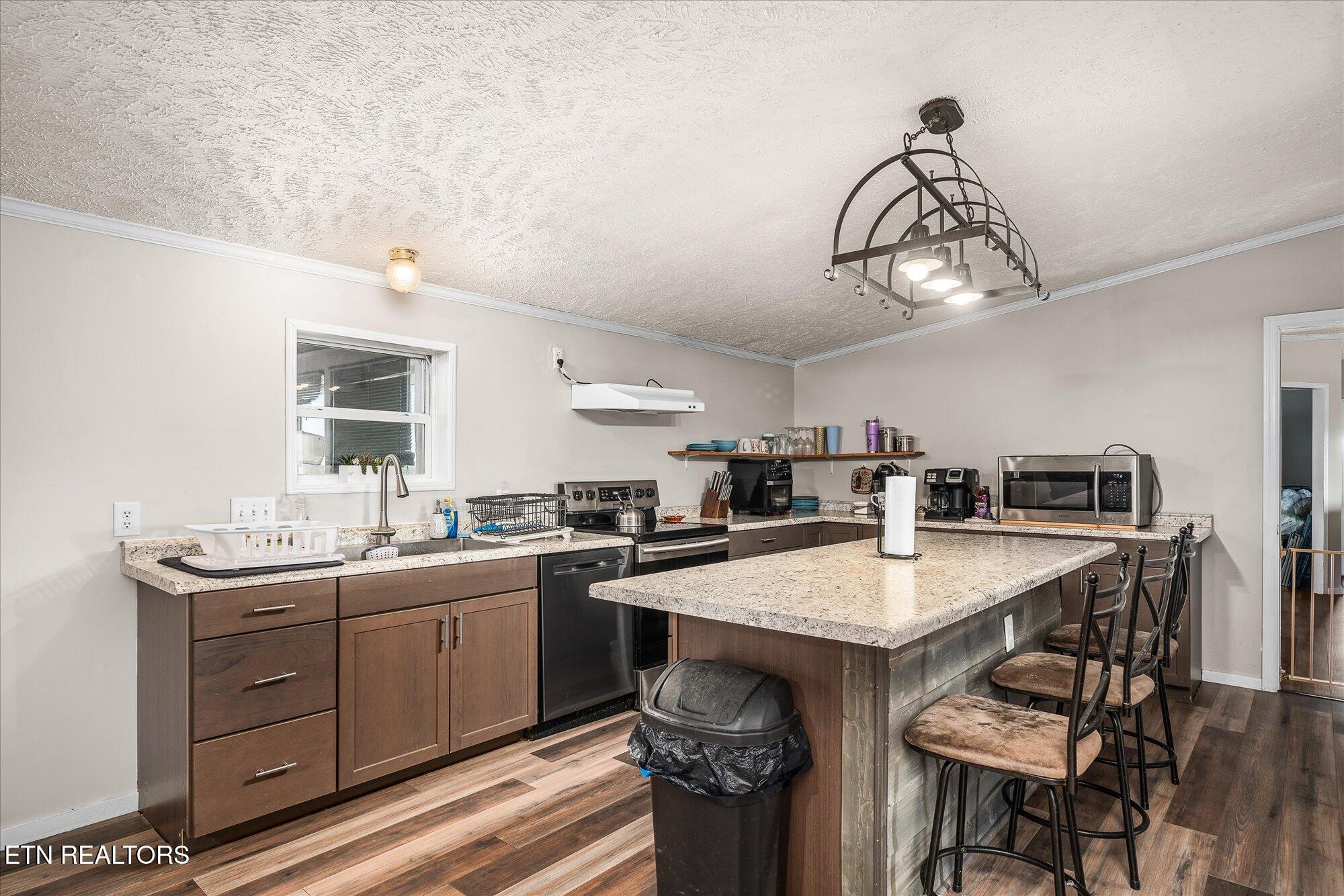 102 Flat Rock Road Deer Lodge TN 37726