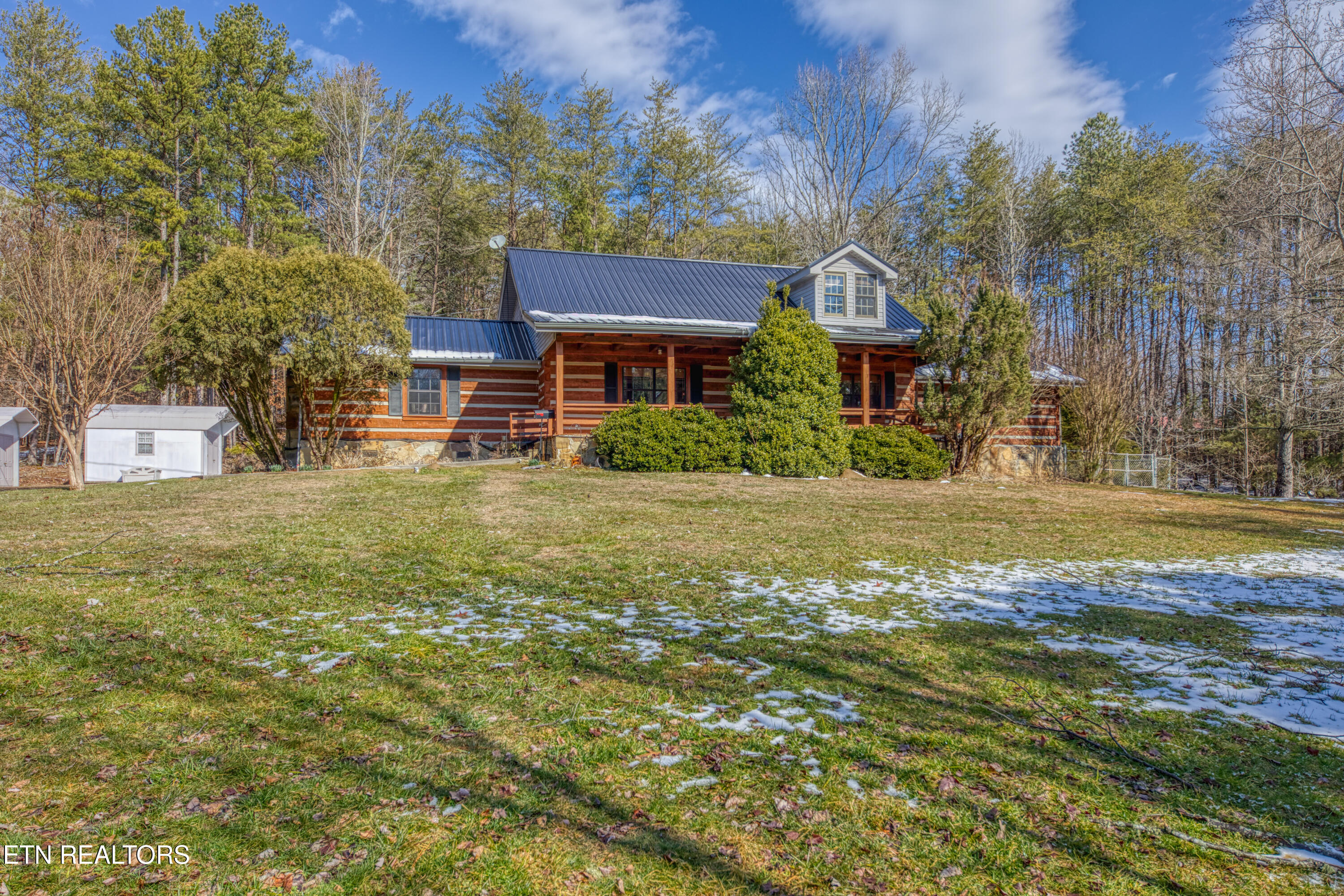 686 Thomas Road Sevierville TN 37876