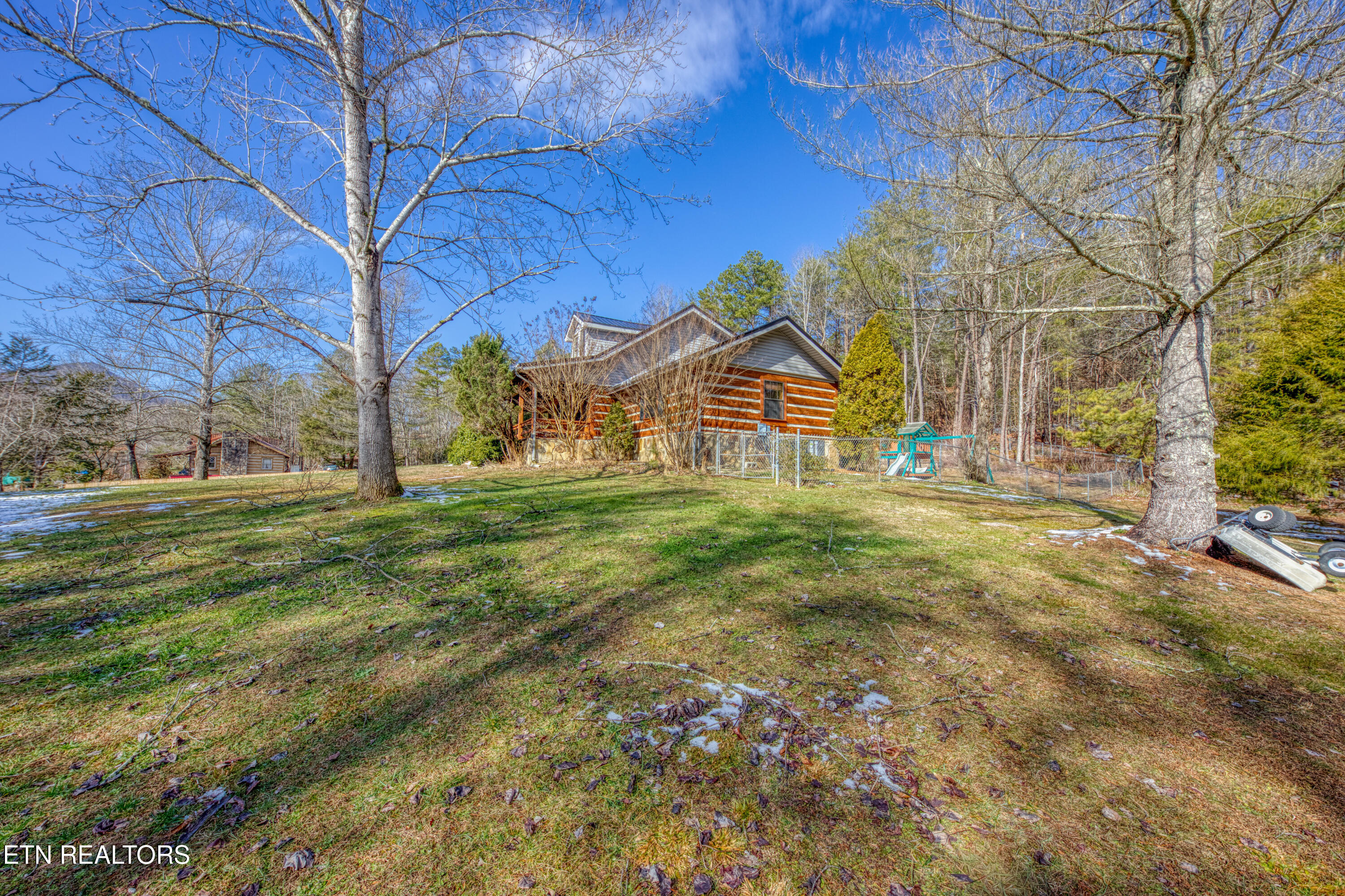 686 Thomas Road Sevierville TN 37876