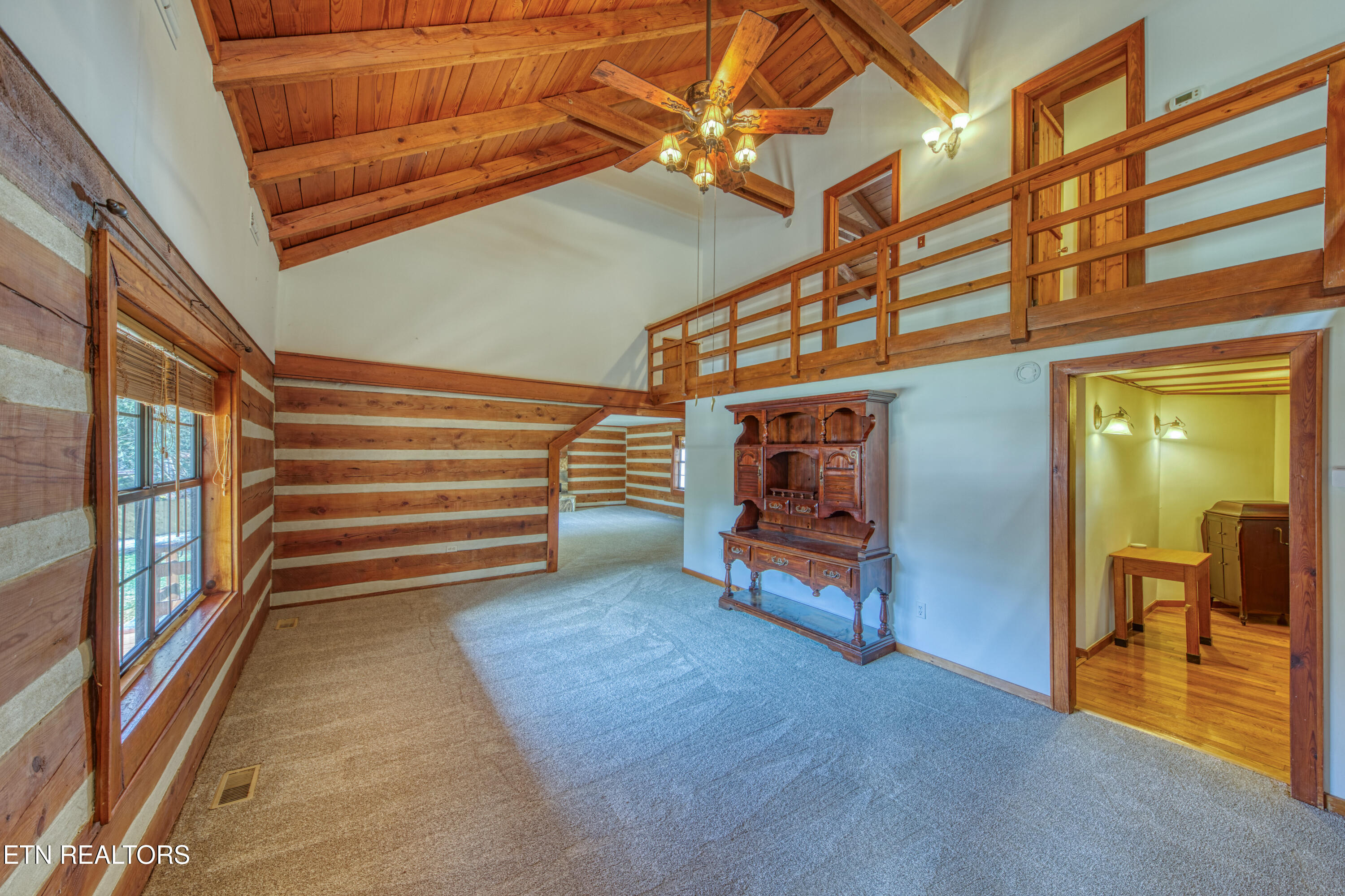 686 Thomas Road Sevierville TN 37876