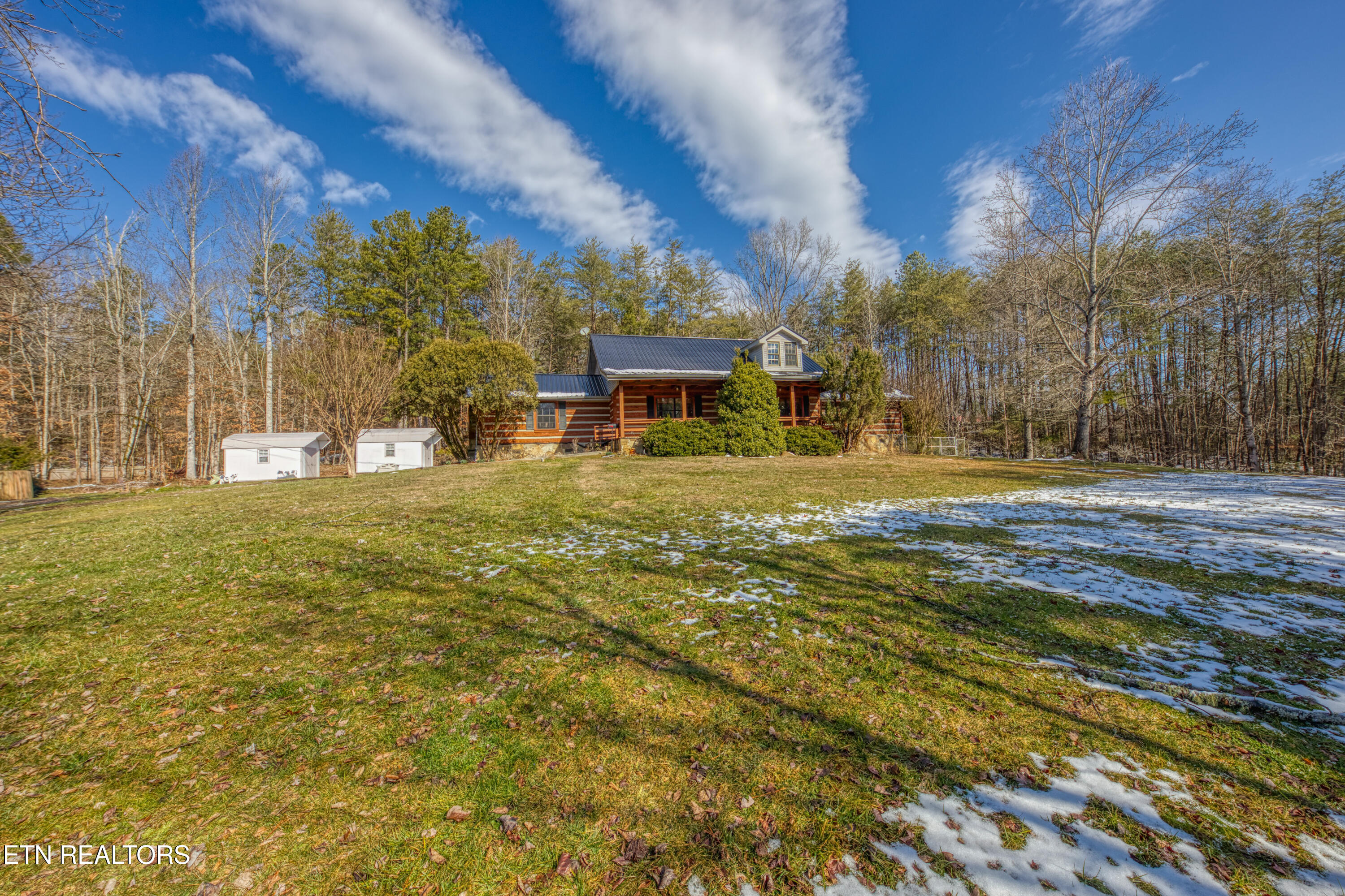 686 Thomas Road Sevierville TN 37876