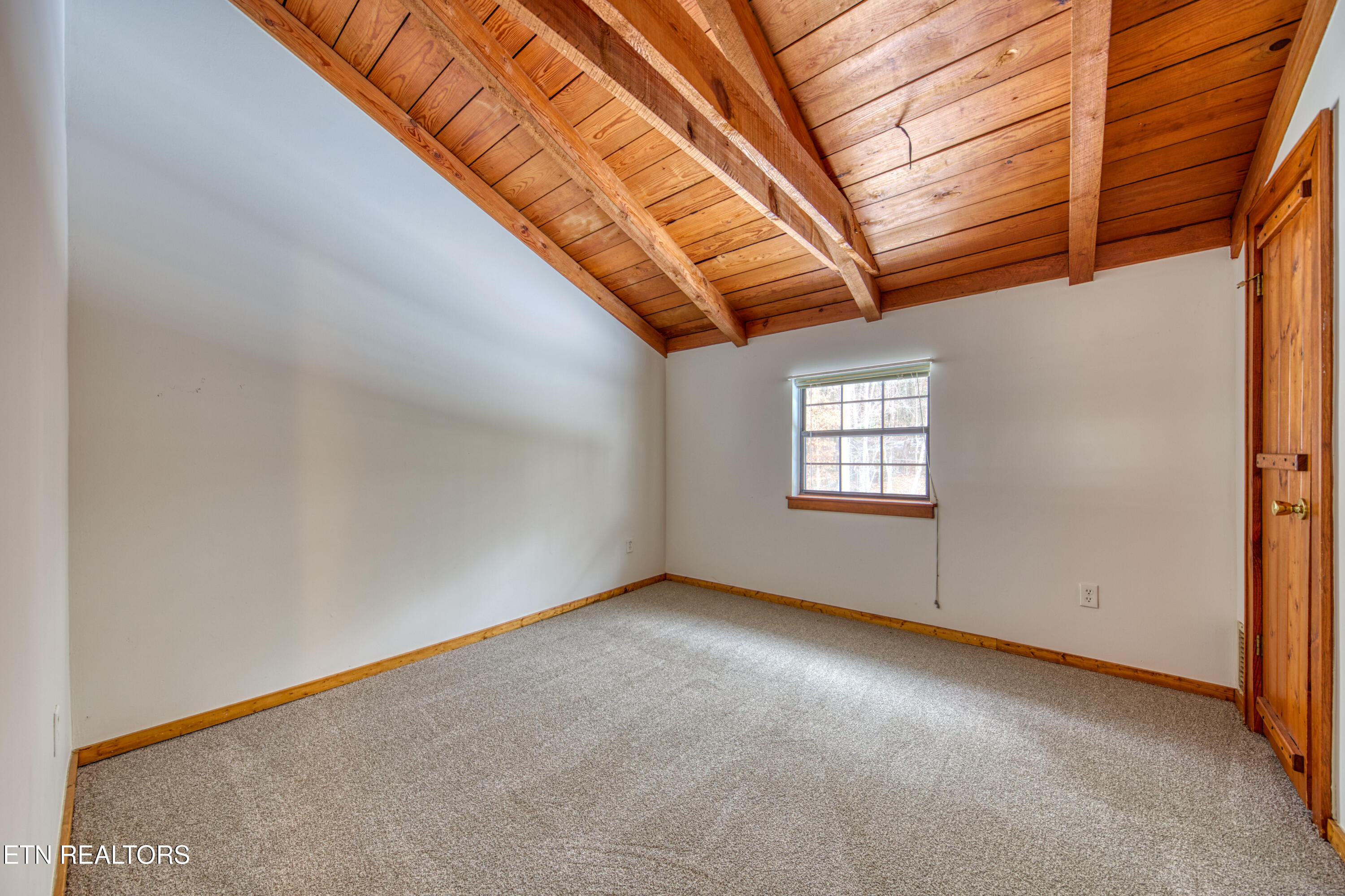 686 Thomas Road Sevierville TN 37876