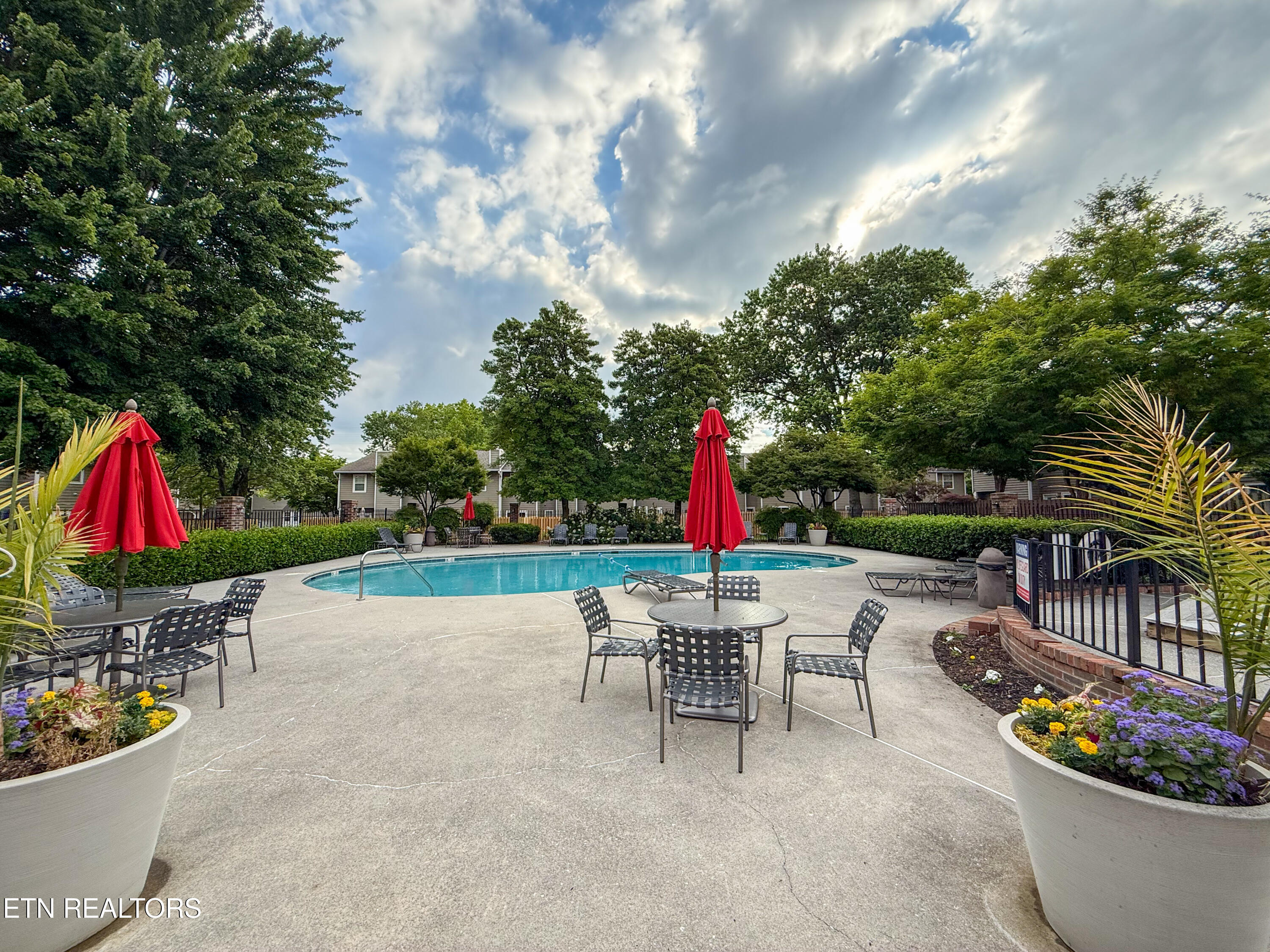 7751 Village Drive Knoxville TN 37919