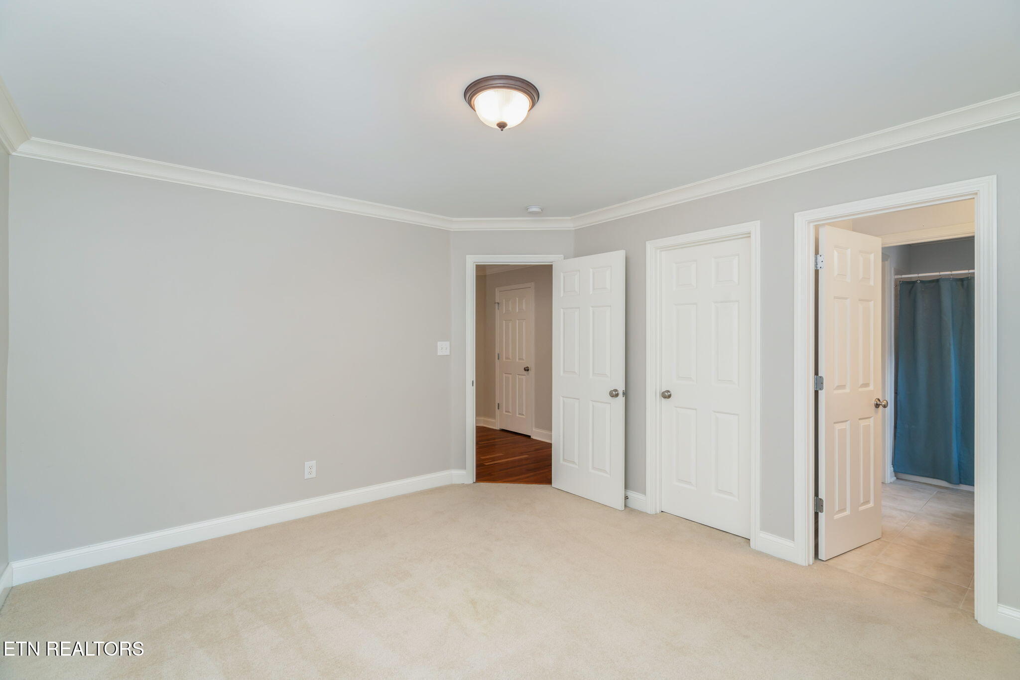 6714 Forest Village Way Knoxville TN 37919