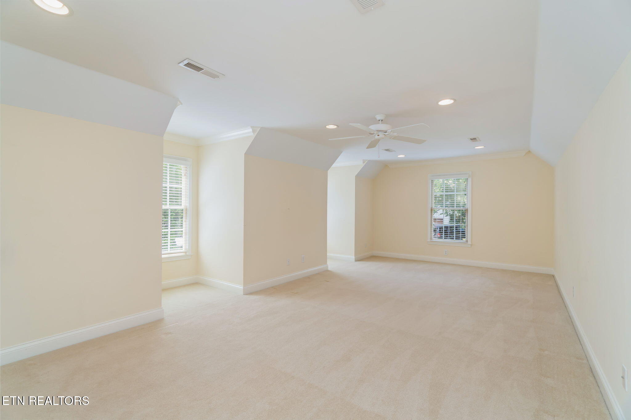 6714 Forest Village Way Knoxville TN 37919