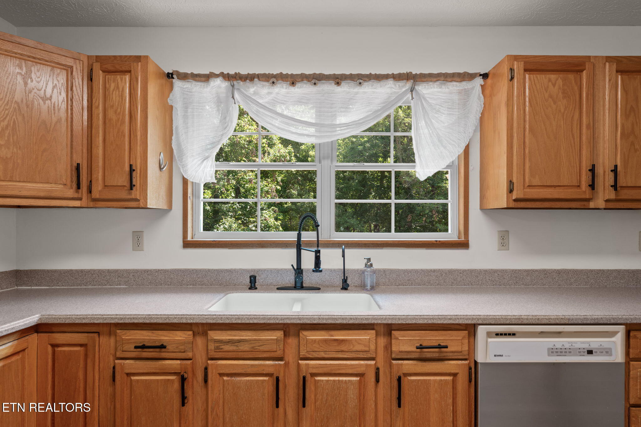 295 Clear Branch Road Corryton TN 37721