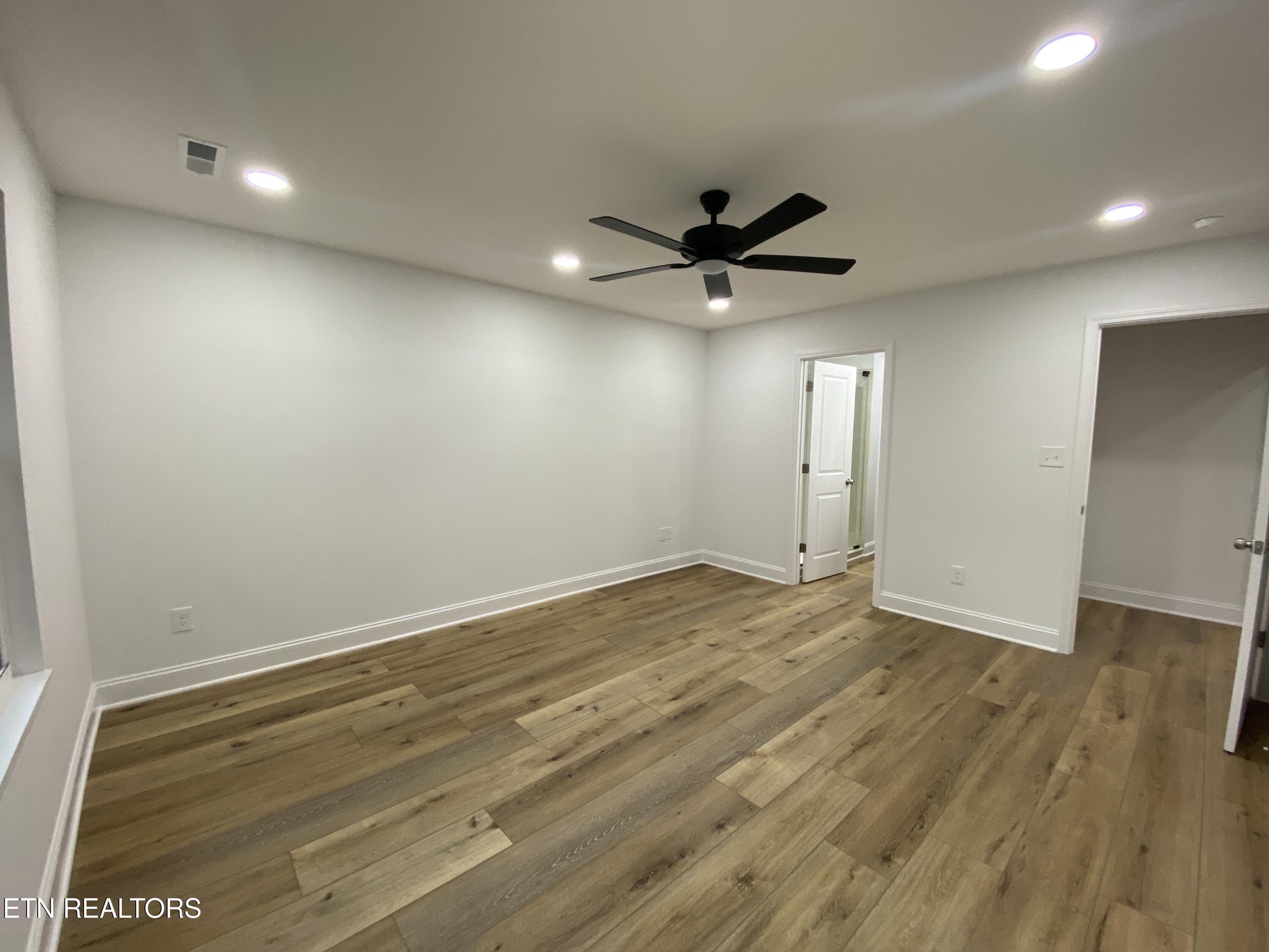 2423 Lena George Lane Knoxville TN 37931