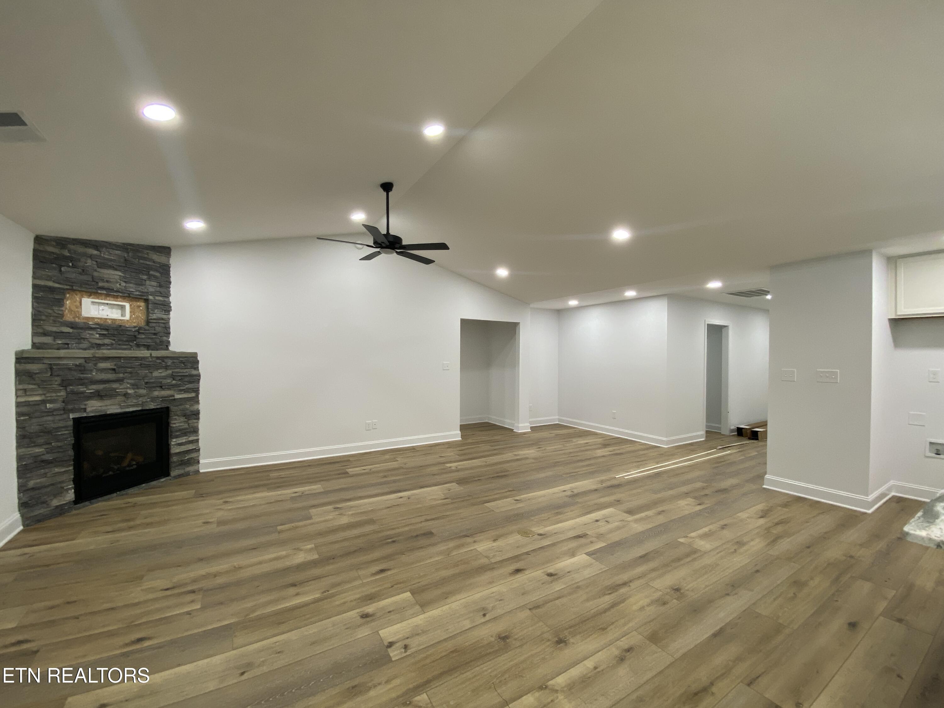 2423 Lena George Lane Knoxville TN 37931