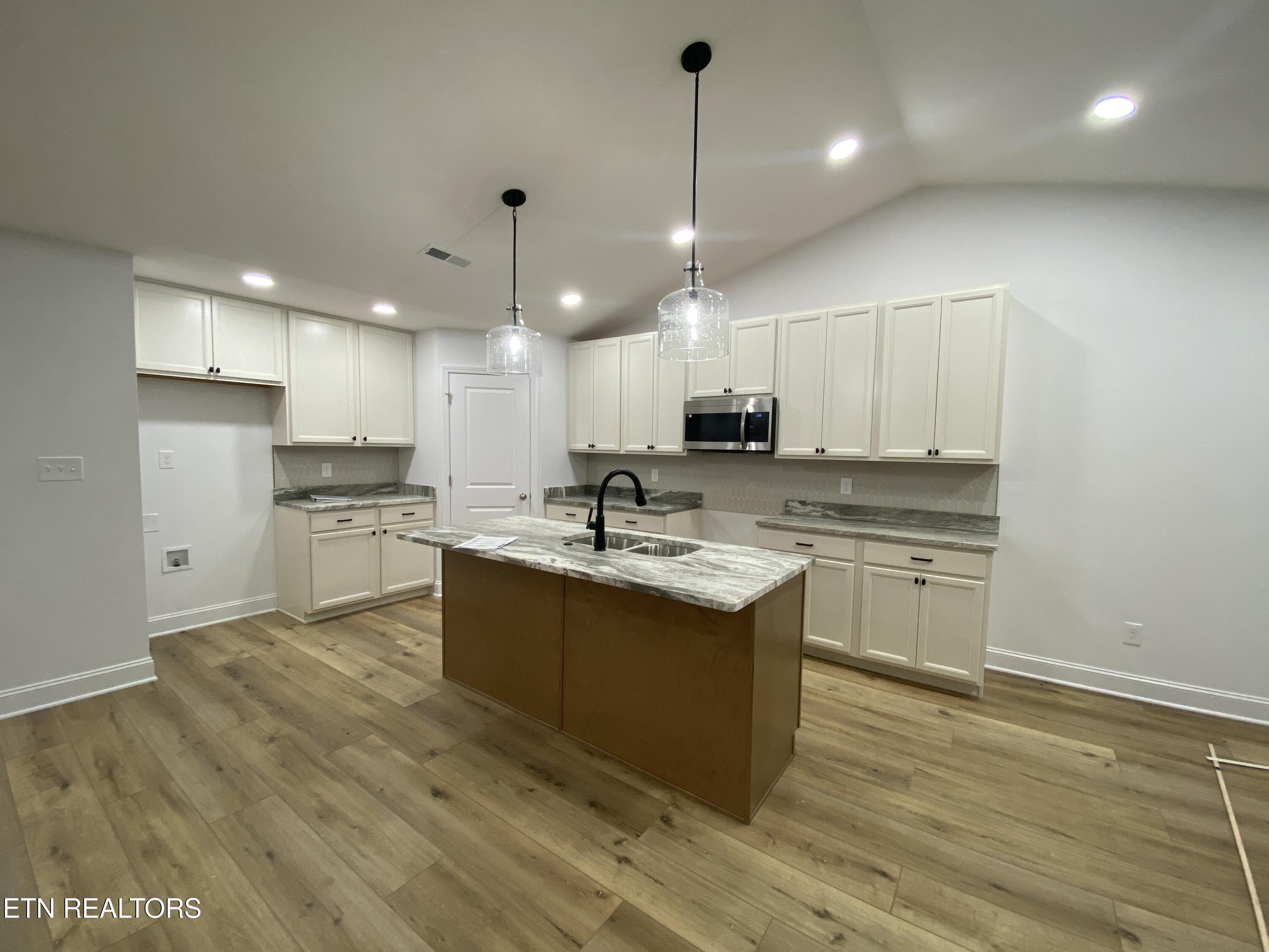2423 Lena George Lane Knoxville TN 37931