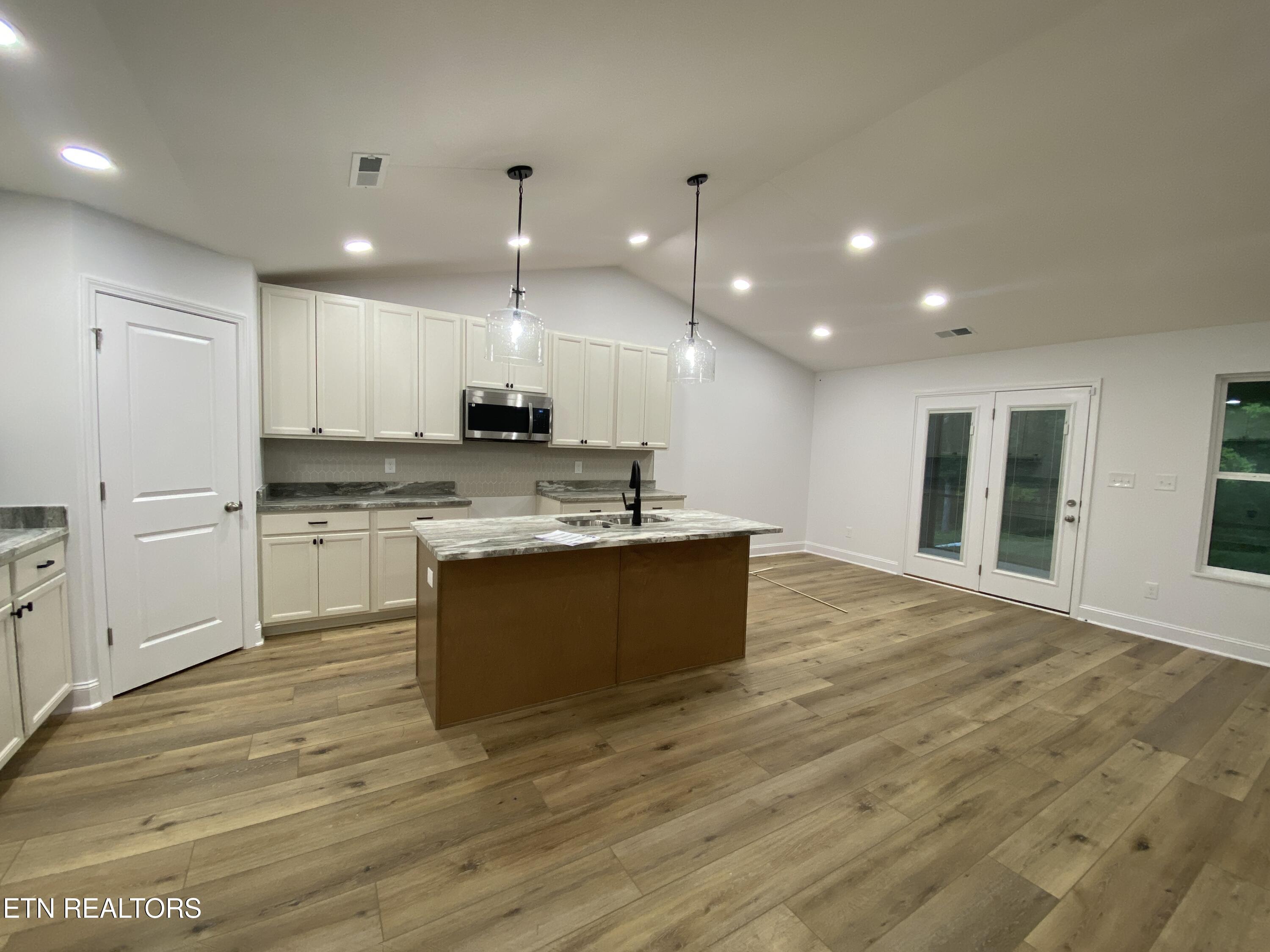 2423 Lena George Lane Knoxville TN 37931