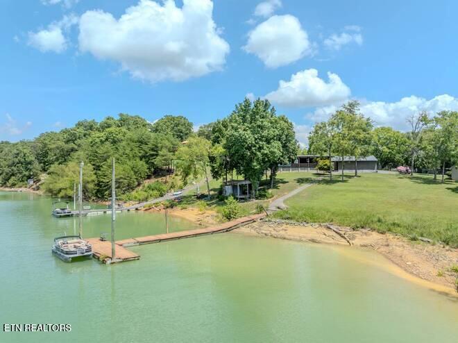 1369 Paradise Lane Dandridge TN 37725