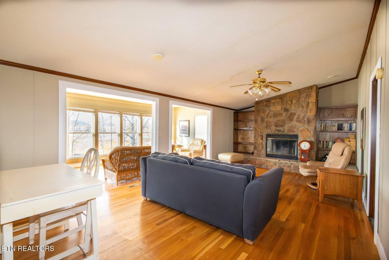 1369 Paradise Lane Dandridge TN 37725