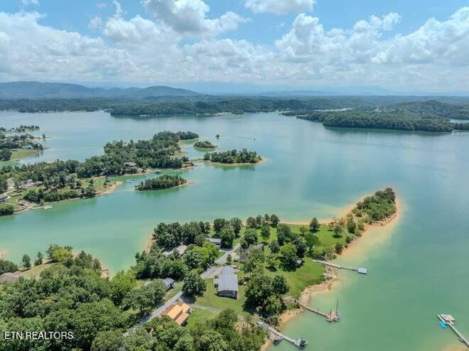 1369 Paradise Lane Dandridge TN 37725