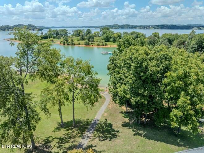 1369 Paradise Lane Dandridge TN 37725