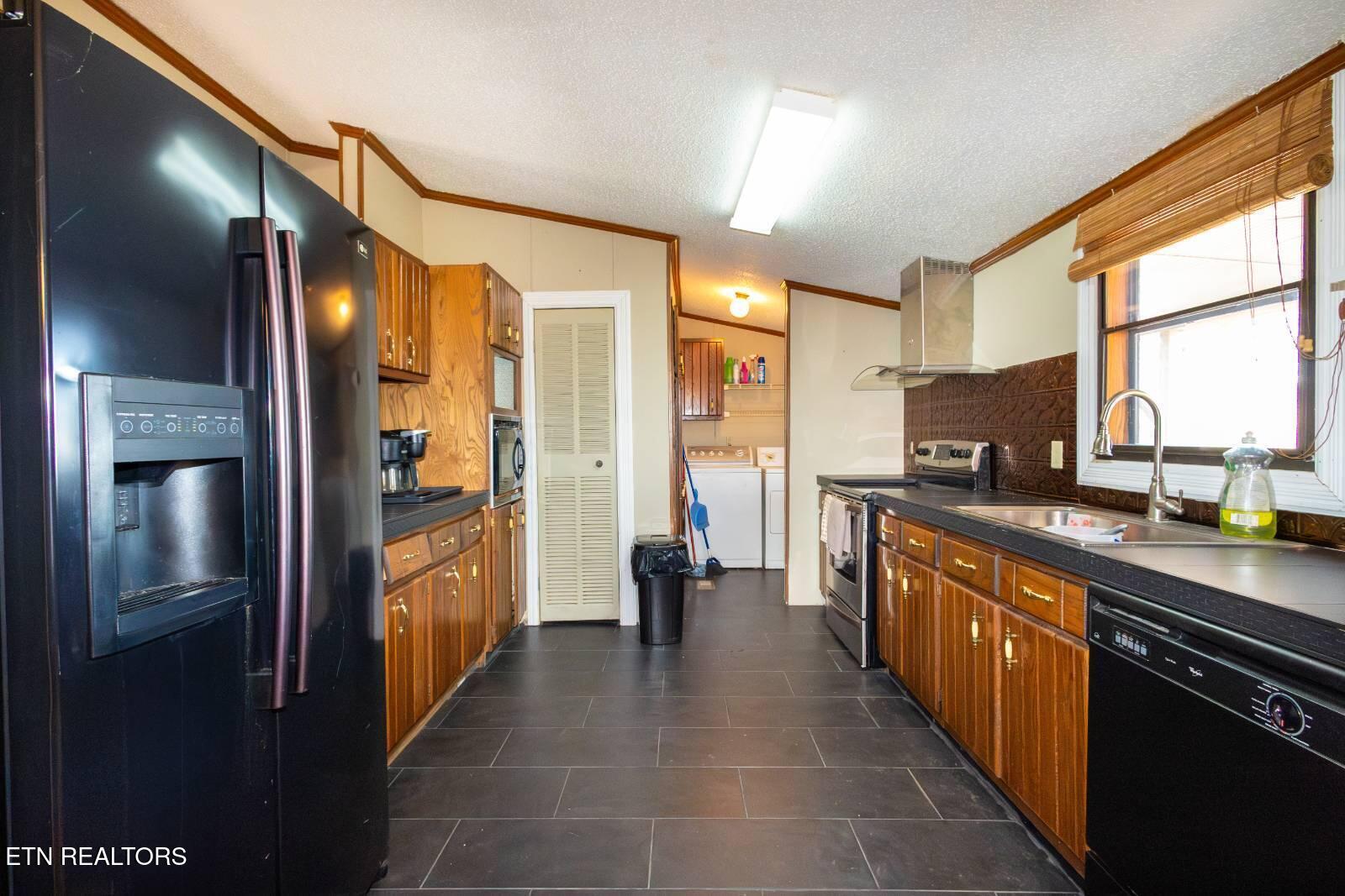 1369 Paradise Lane Dandridge TN 37725