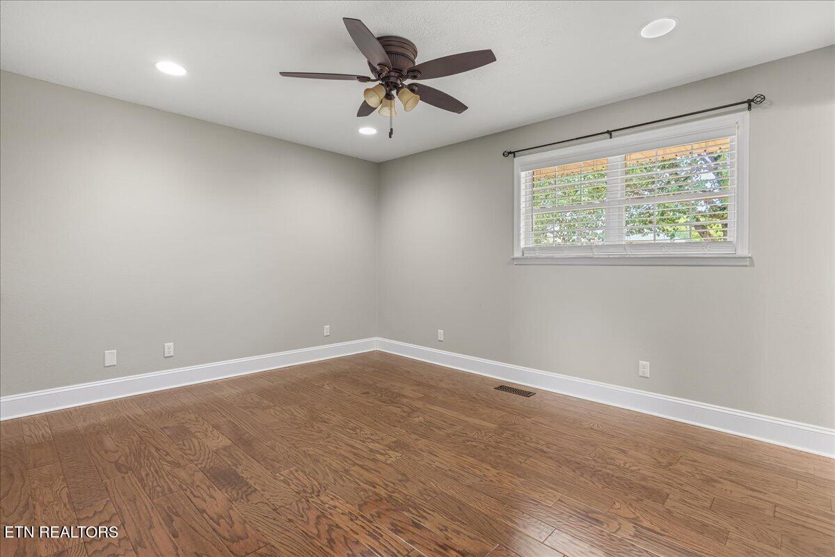 1217 Cedar Lane Etowah TN 37331