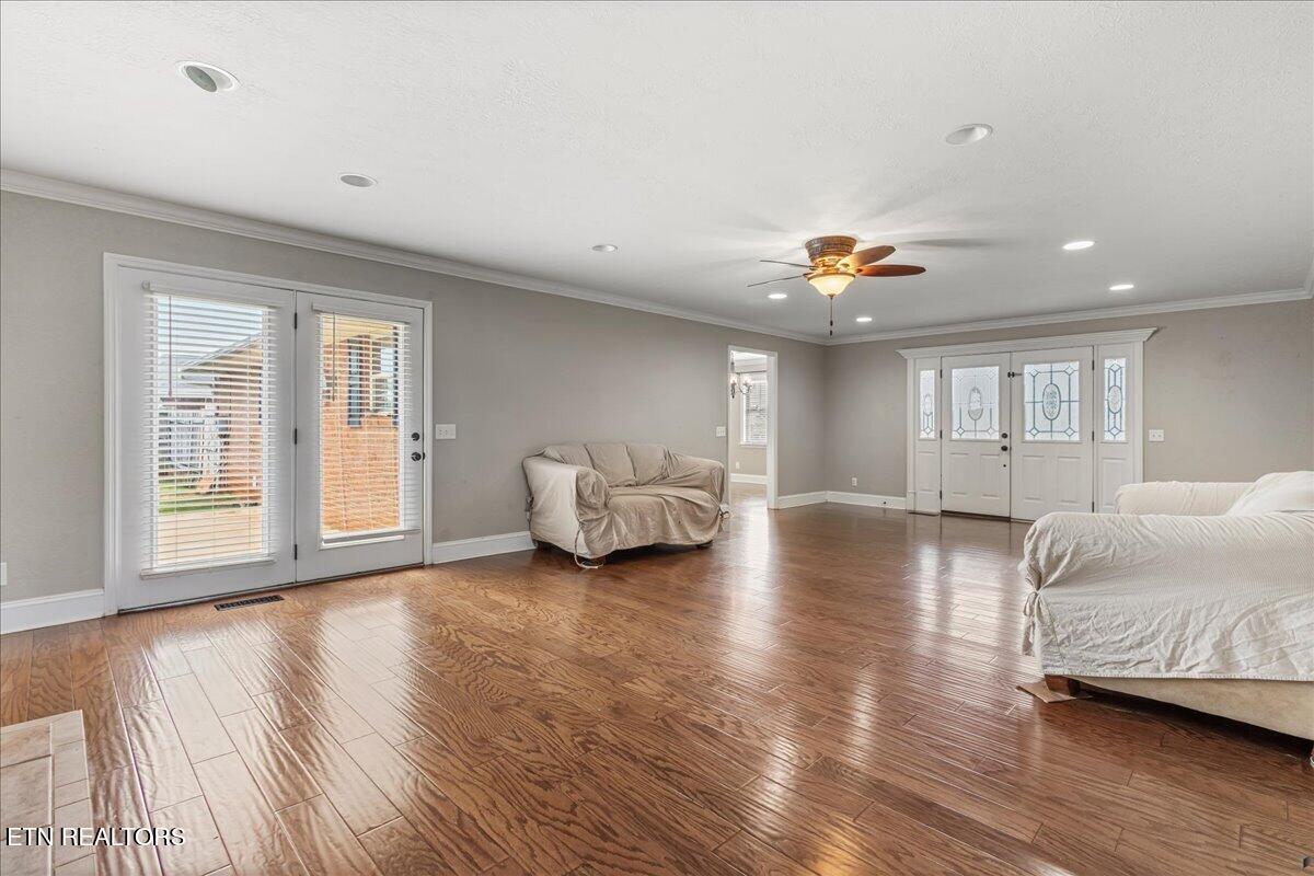 1217 Cedar Lane Etowah TN 37331