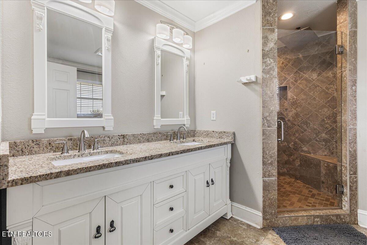 1217 Cedar Lane Etowah TN 37331
