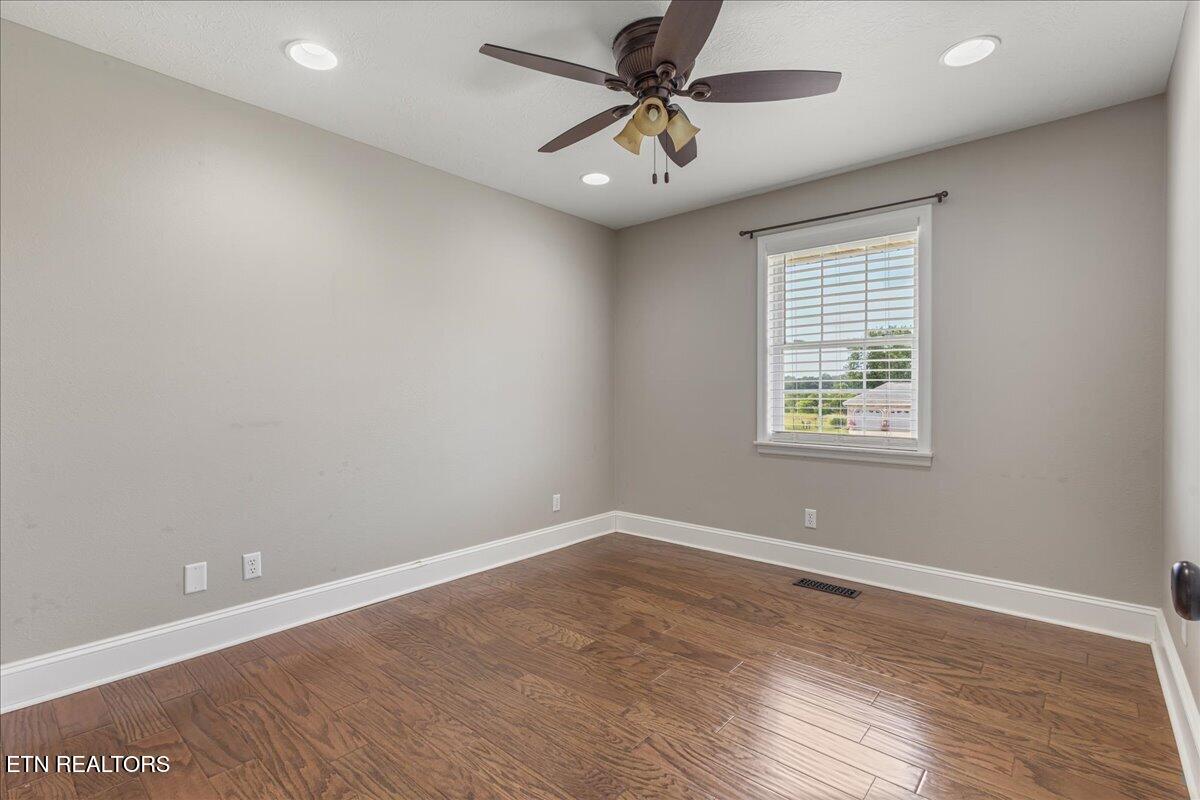 1217 Cedar Lane Etowah TN 37331
