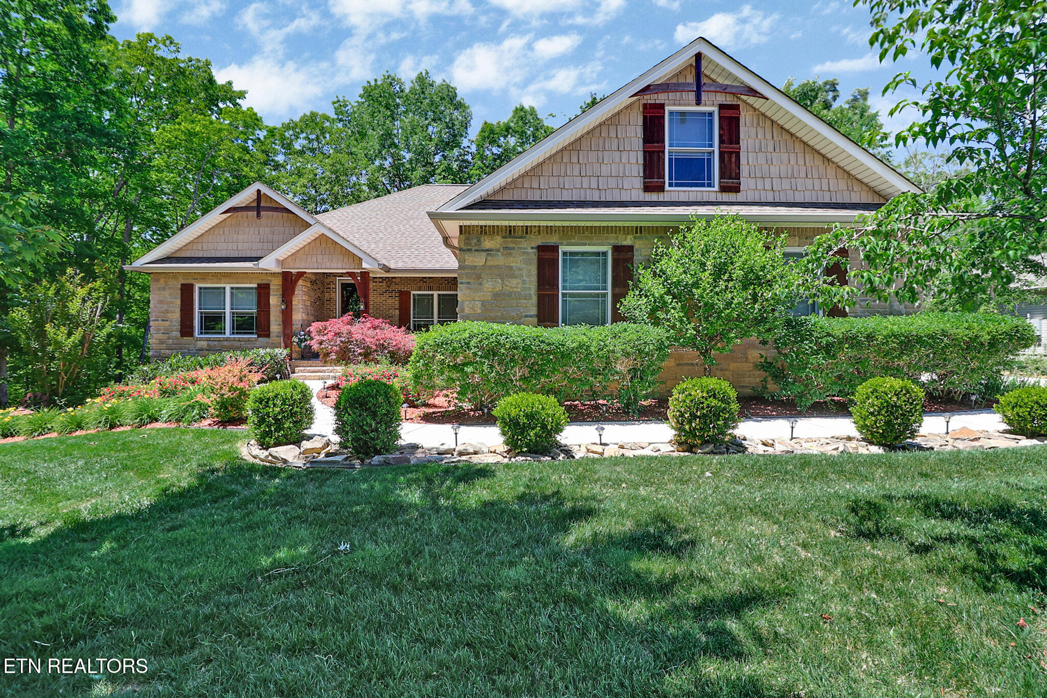 36 Kingsbridge Lane Crossville TN 38558