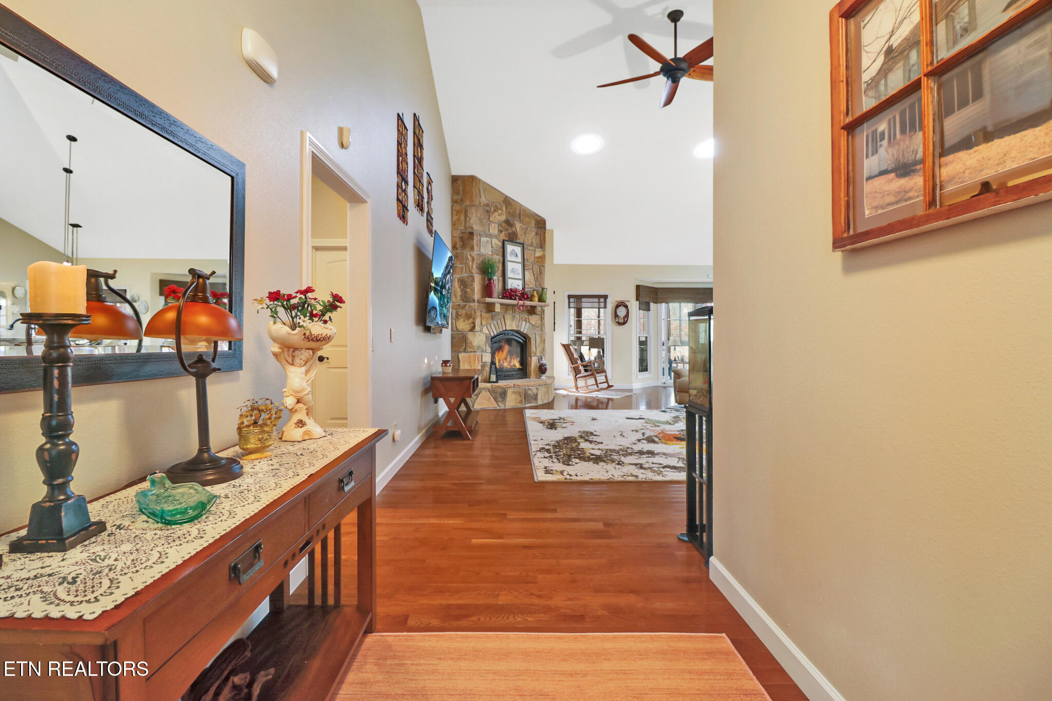 36 Kingsbridge Lane Crossville TN 38558