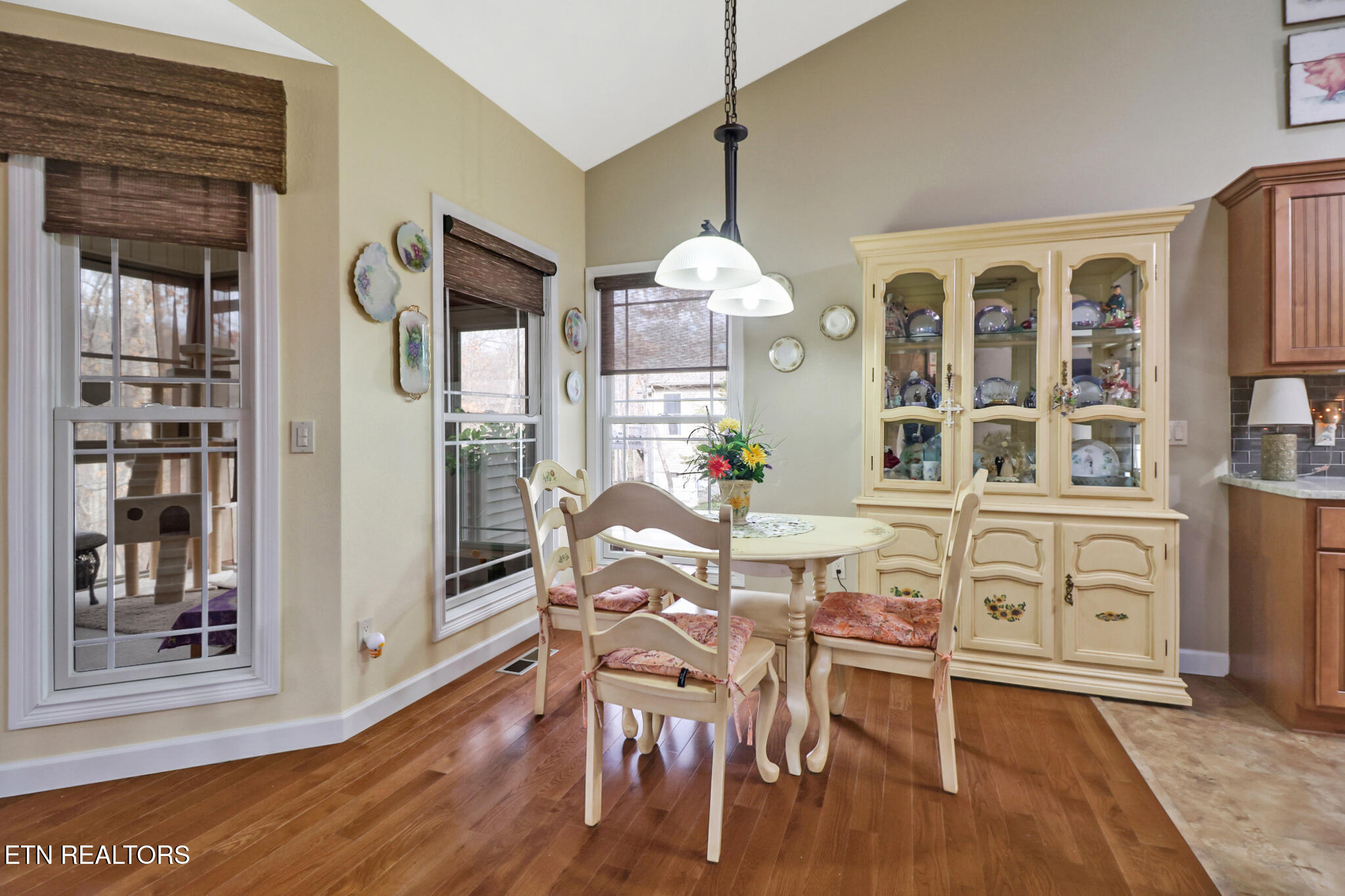 36 Kingsbridge Lane Crossville TN 38558