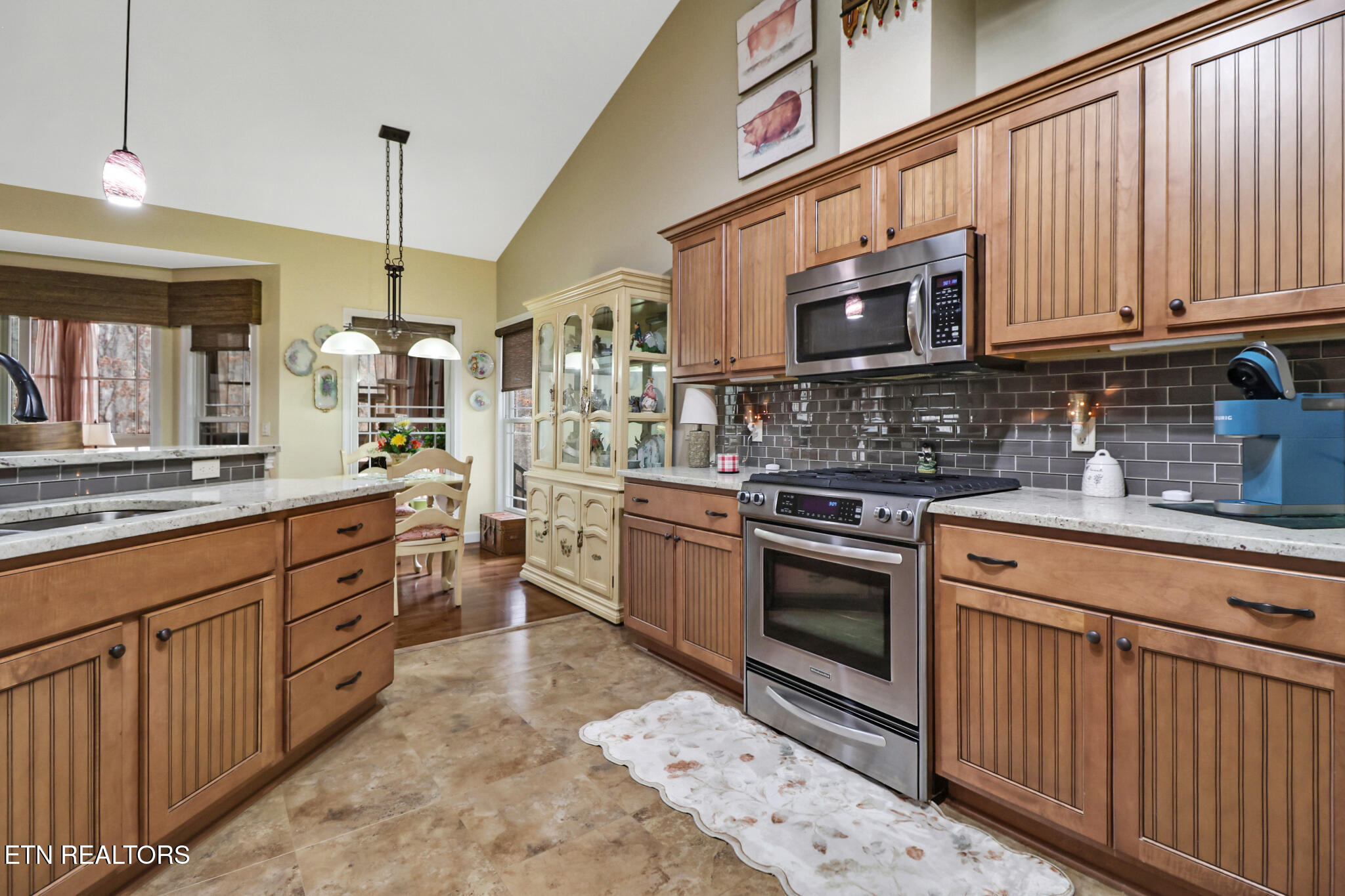 36 Kingsbridge Lane Crossville TN 38558