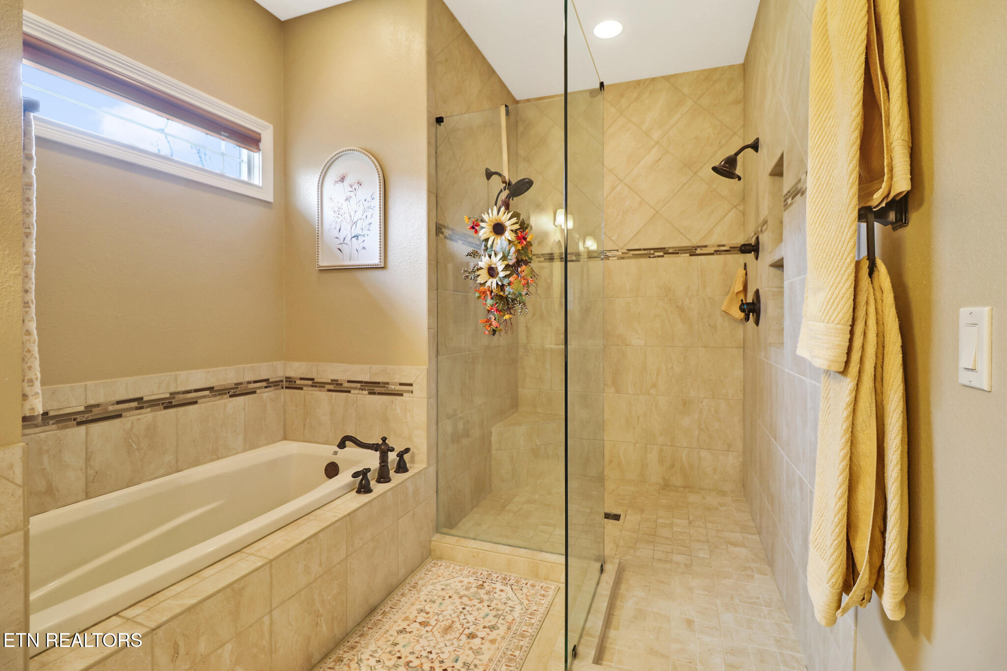 36 Kingsbridge Lane Crossville TN 38558