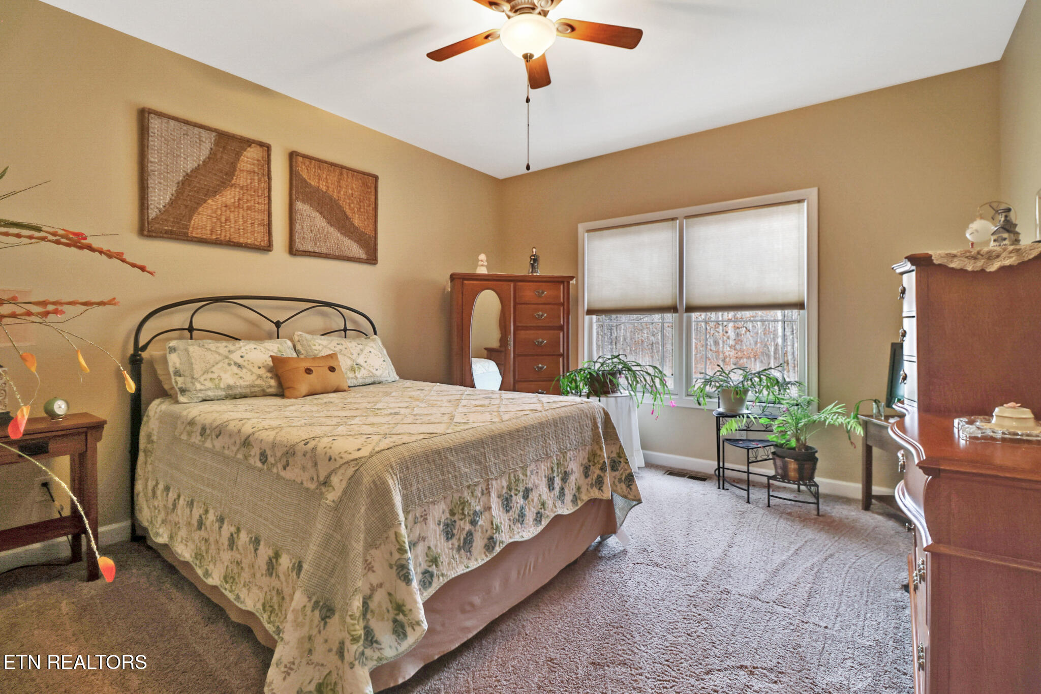 36 Kingsbridge Lane Crossville TN 38558