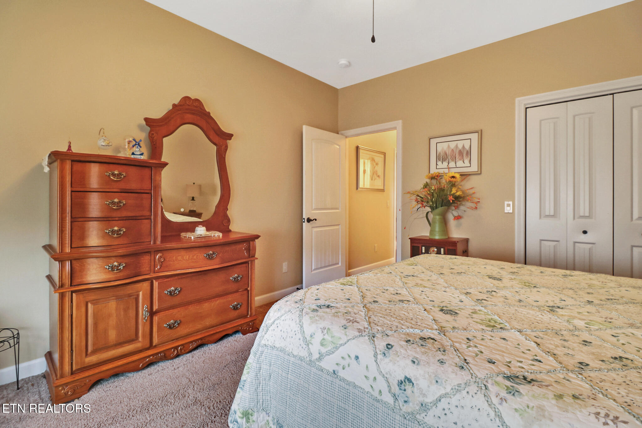 36 Kingsbridge Lane Crossville TN 38558
