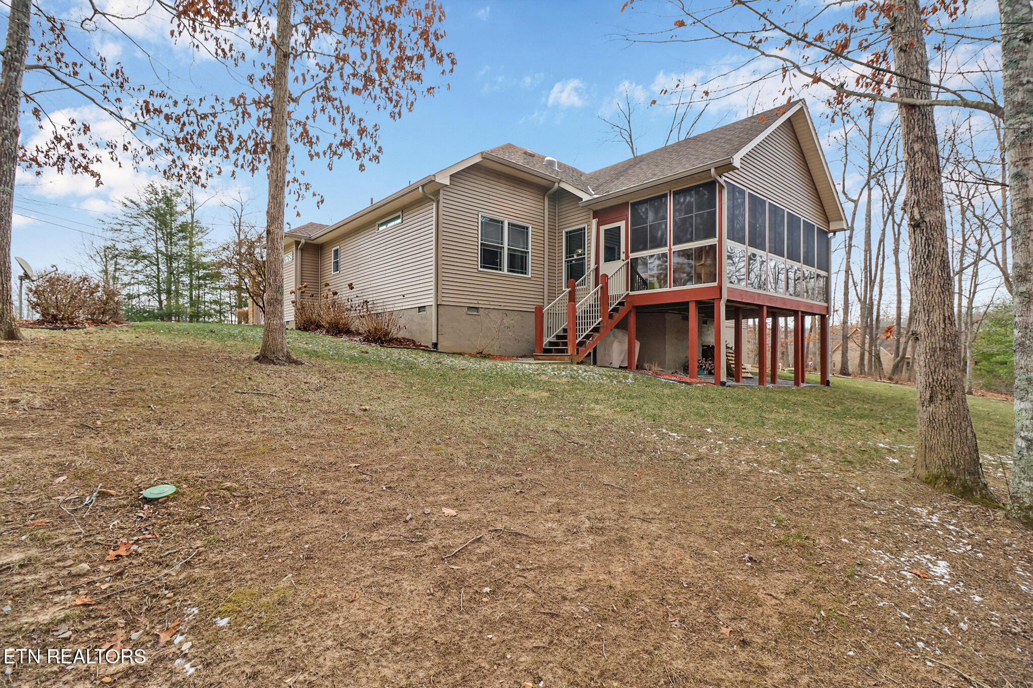 36 Kingsbridge Lane Crossville TN 38558
