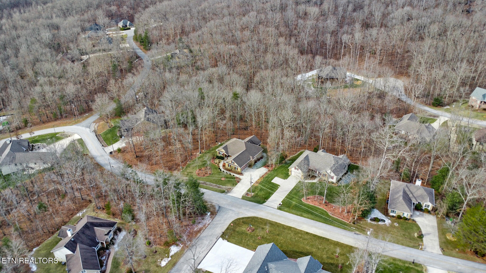 36 Kingsbridge Lane Crossville TN 38558