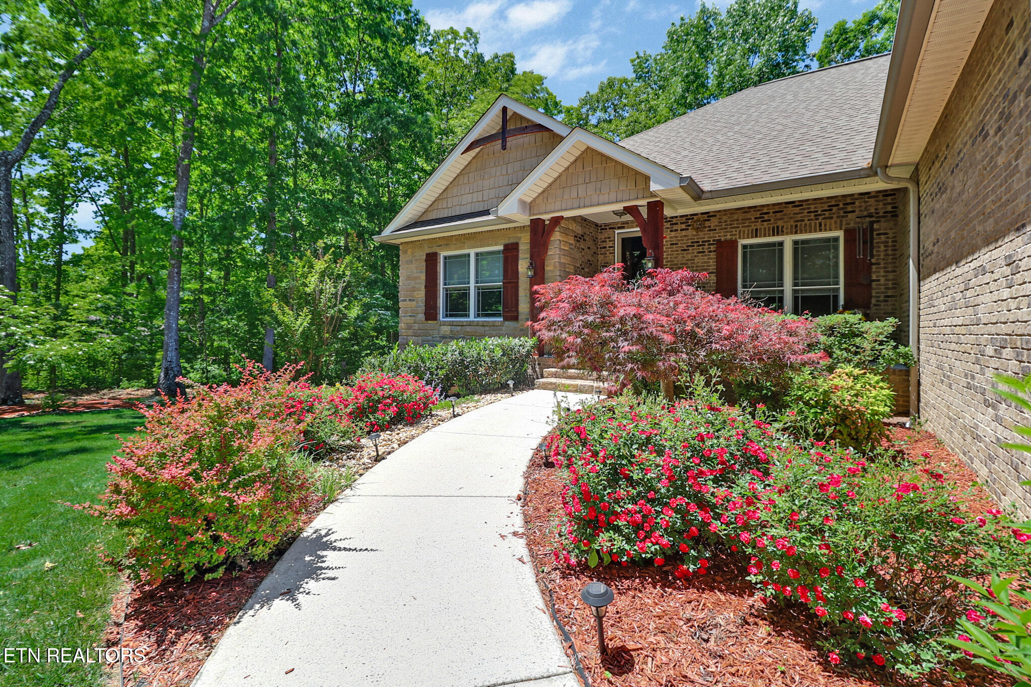 36 Kingsbridge Lane Crossville TN 38558