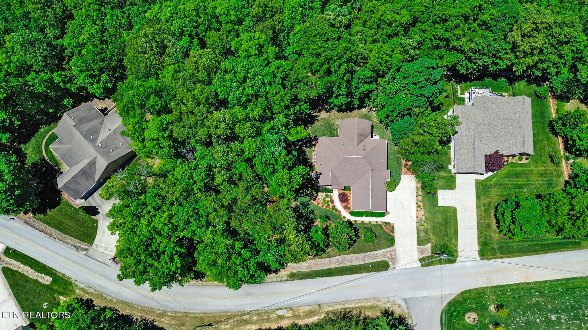 36 Kingsbridge Lane Crossville TN 38558