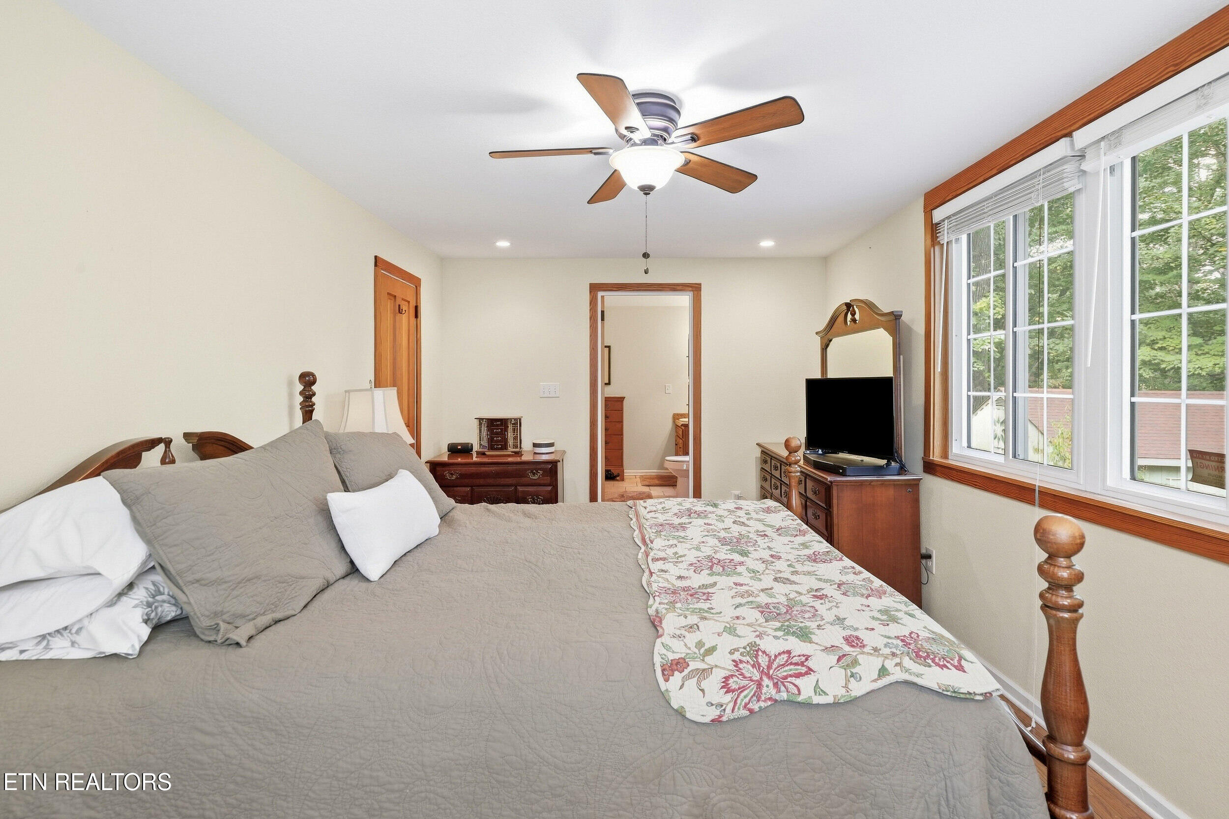 58 Pine Place Norris TN 37828