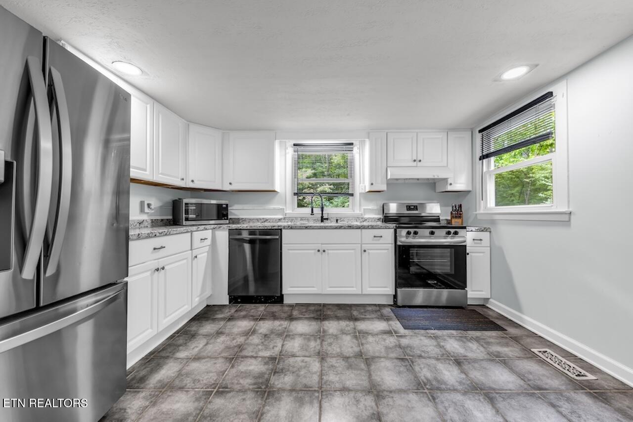 150 Yarnell Road Clinton TN 37716