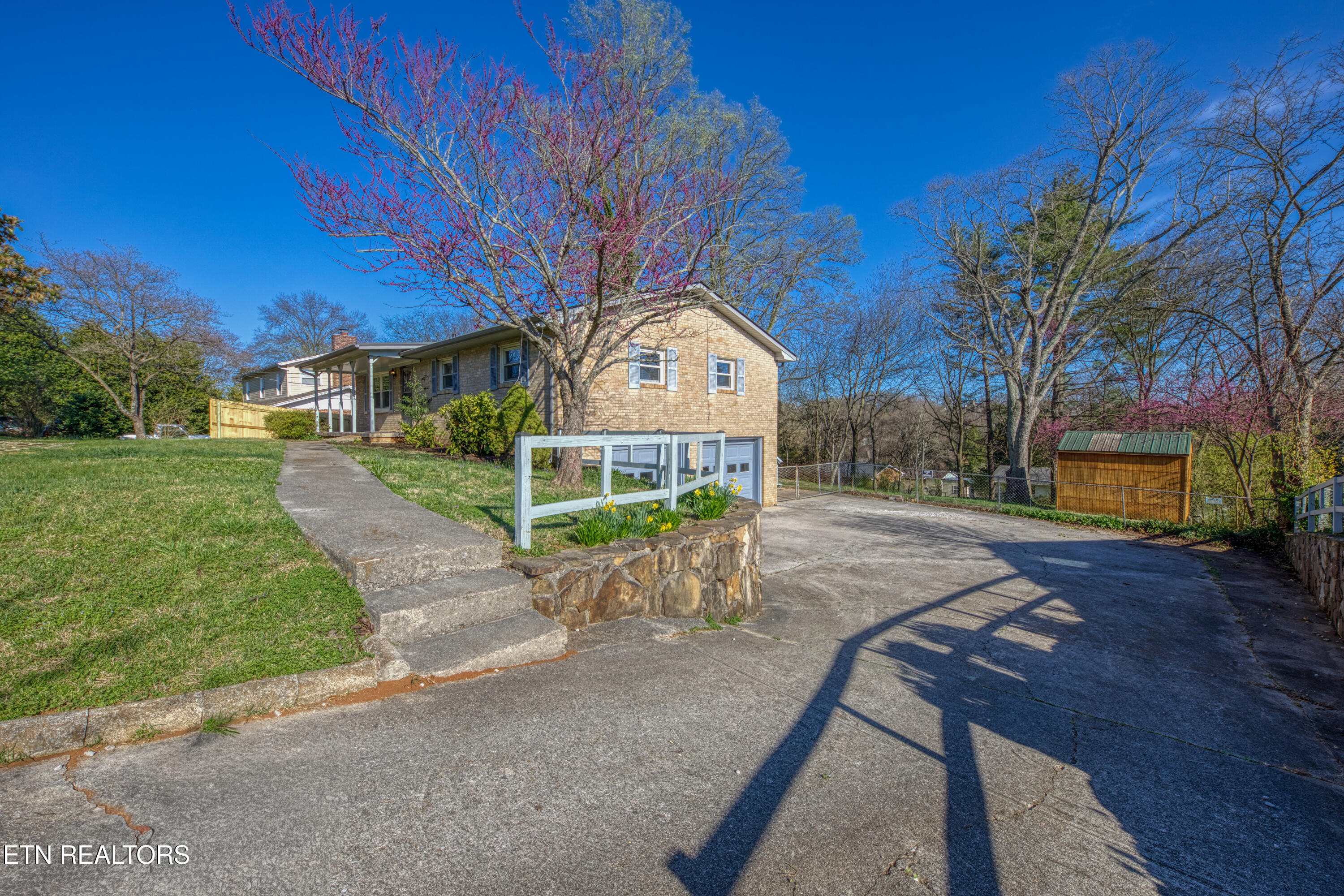 7216 Deane Hill Drive Knoxville TN 37919