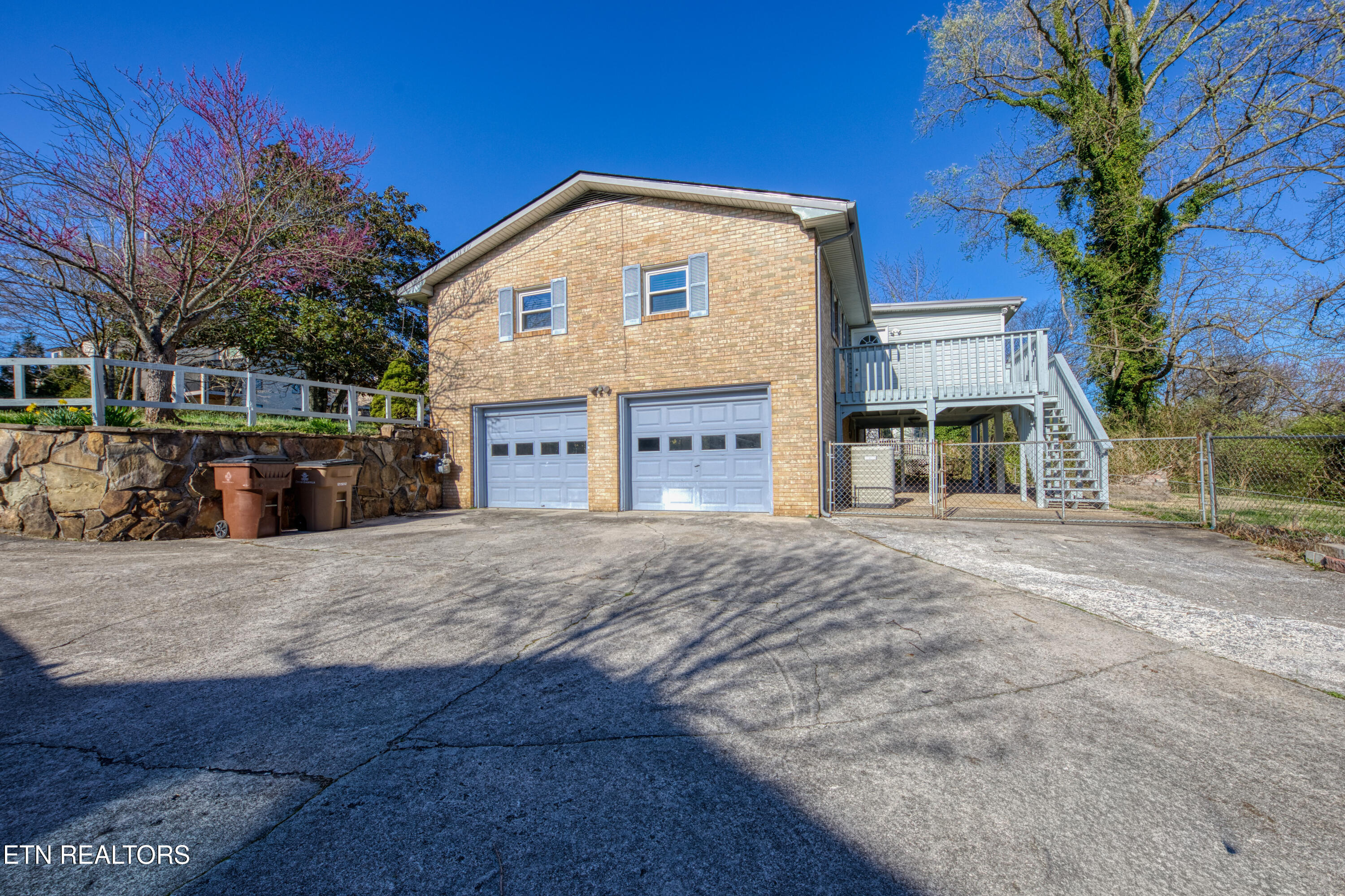 7216 Deane Hill Drive Knoxville TN 37919