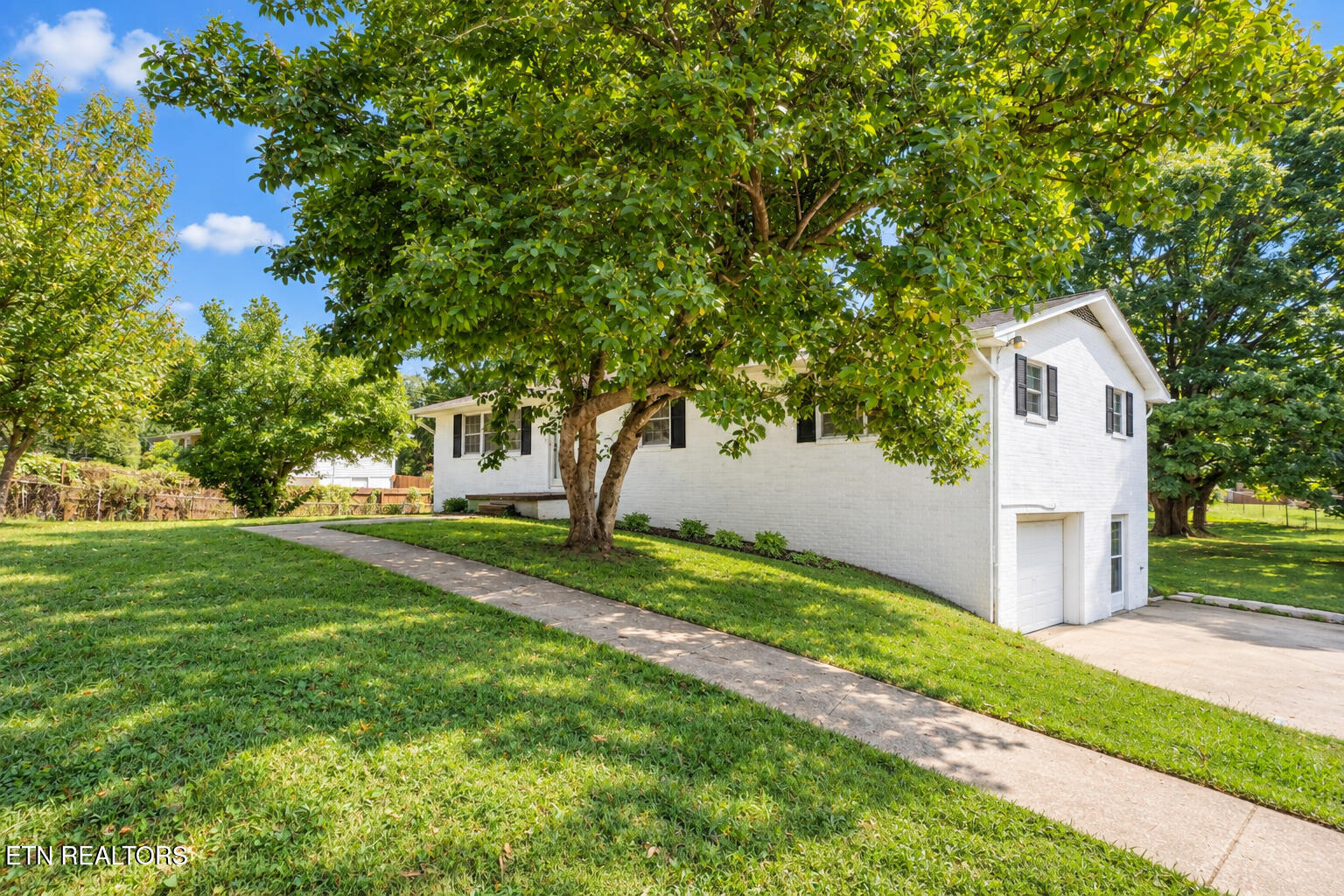 512 Highland View Drive Knoxville TN 37920