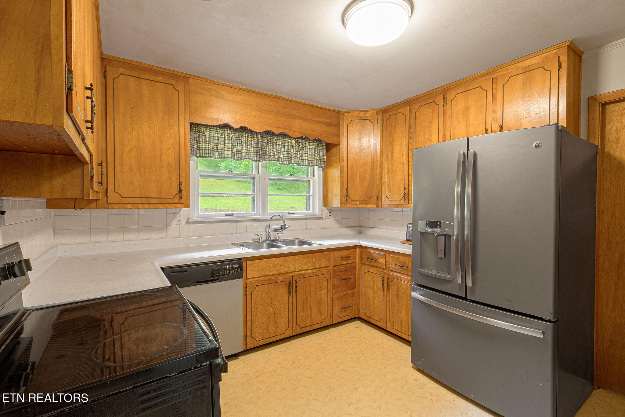 5821 Briercliff Road Knoxville TN 37918