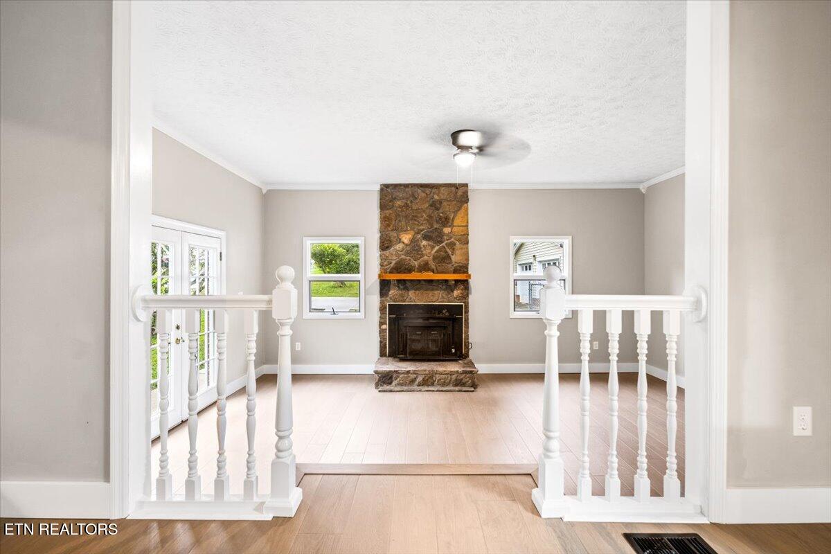 219 W Bowman Circle Lafollette TN 37766