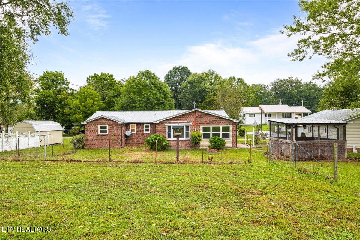 219 W Bowman Circle Lafollette TN 37766