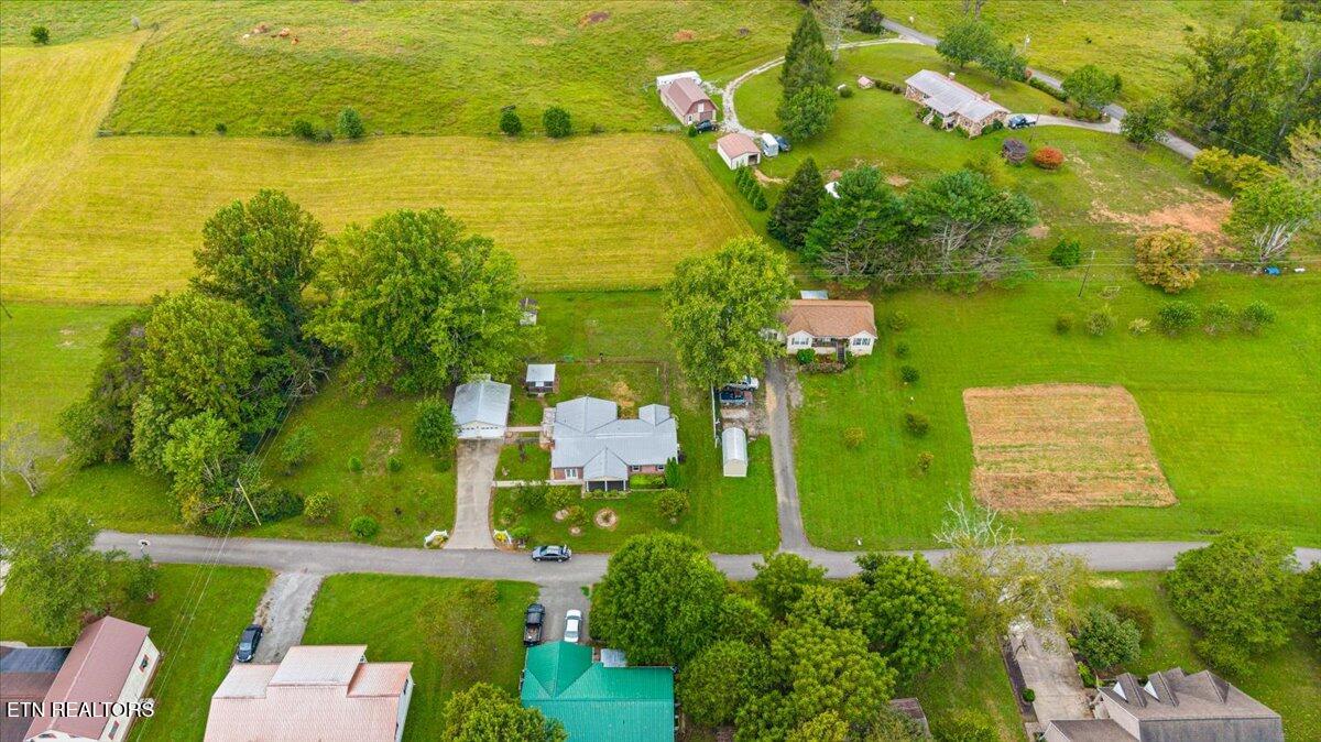 219 W Bowman Circle Lafollette TN 37766