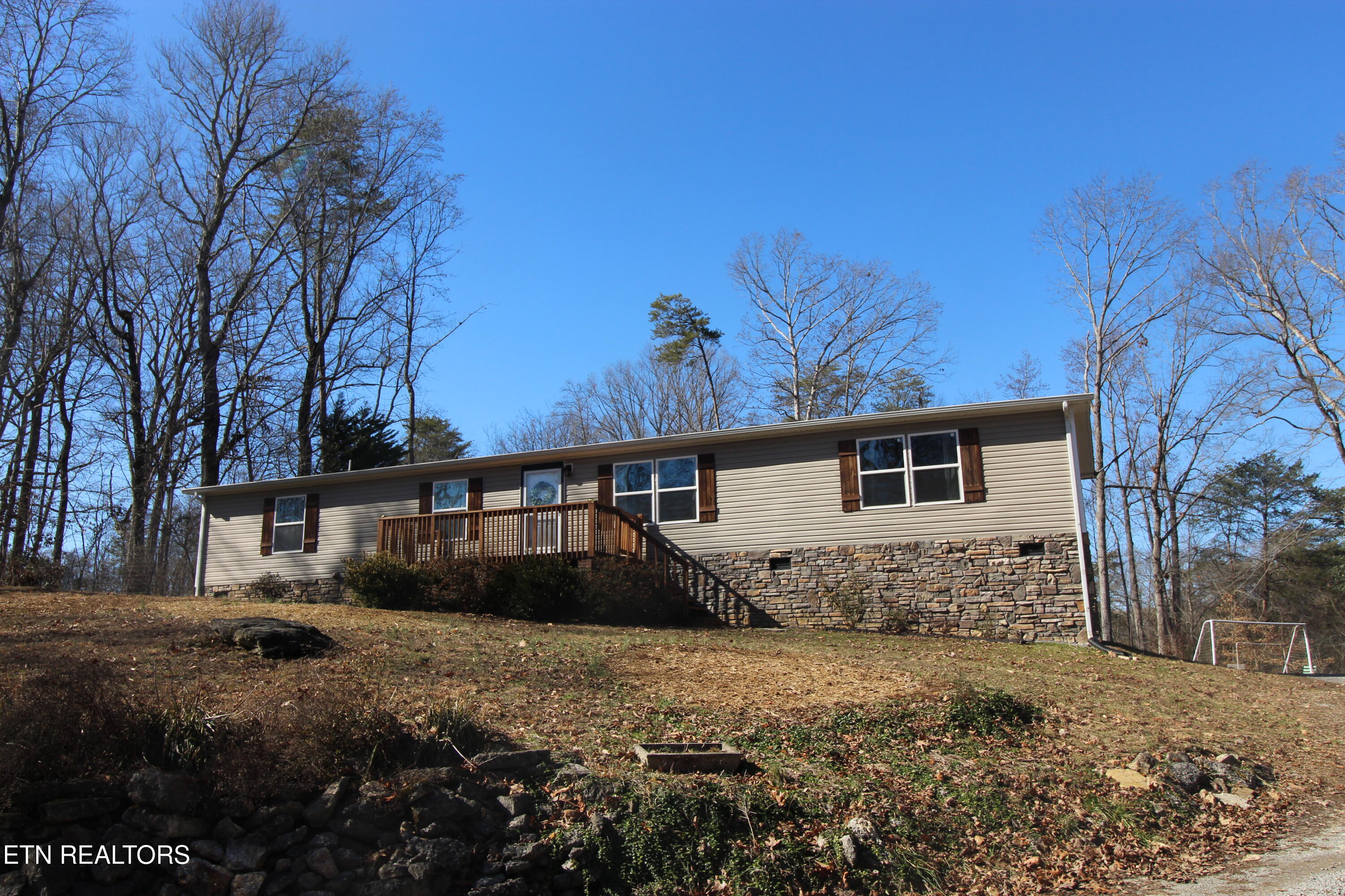 142 Terry Way Friendsville TN 37737