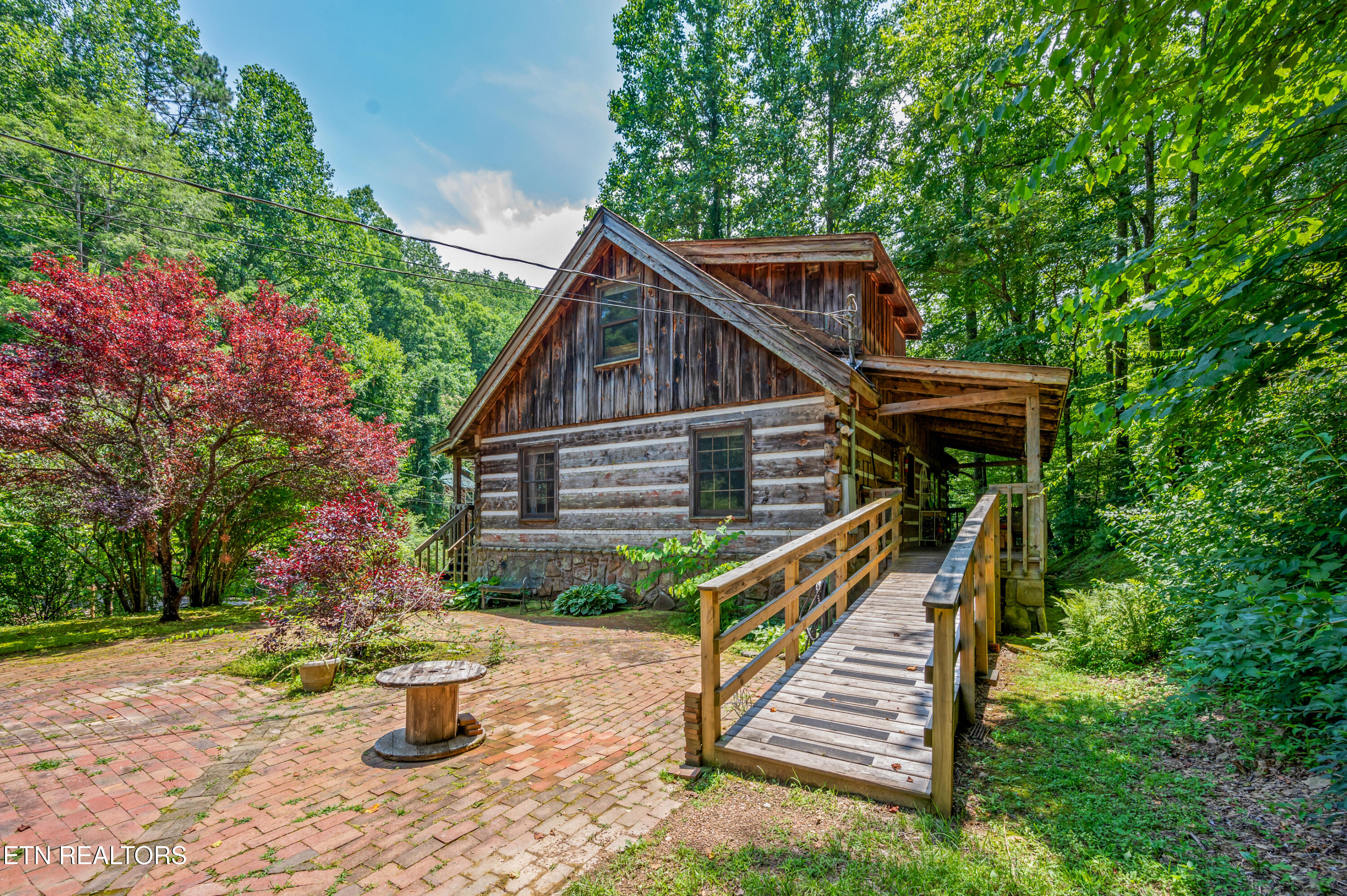 727 Hidden Valley Road Gatlinburg TN 37738