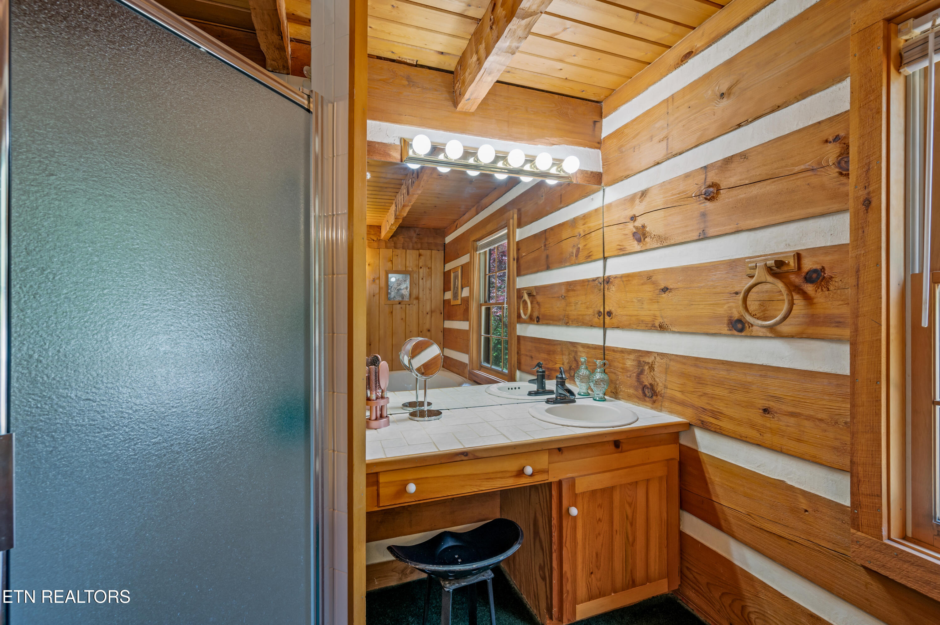 727 Hidden Valley Road Gatlinburg TN 37738