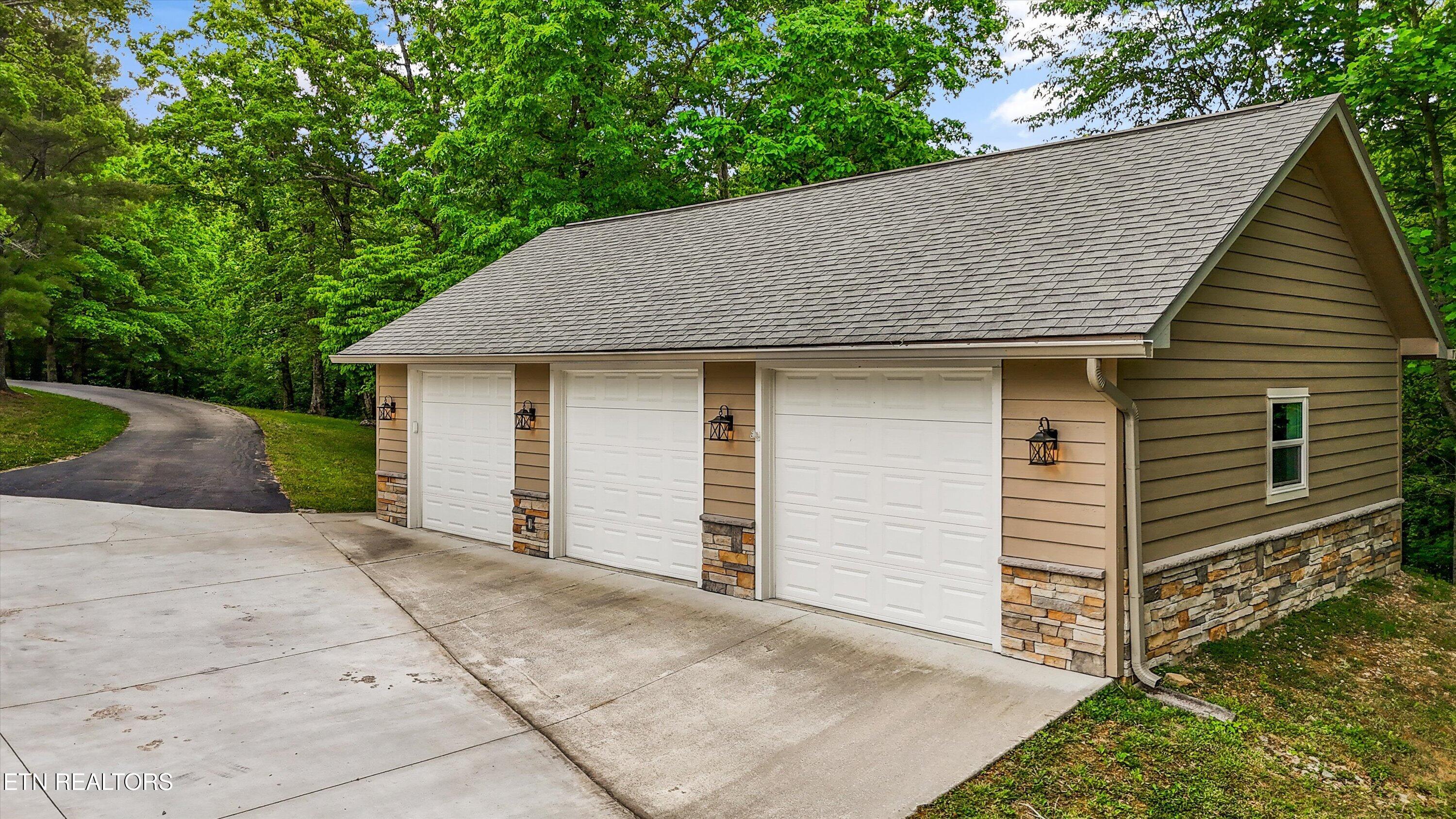 2366 Mayland Road Crossville TN 38571